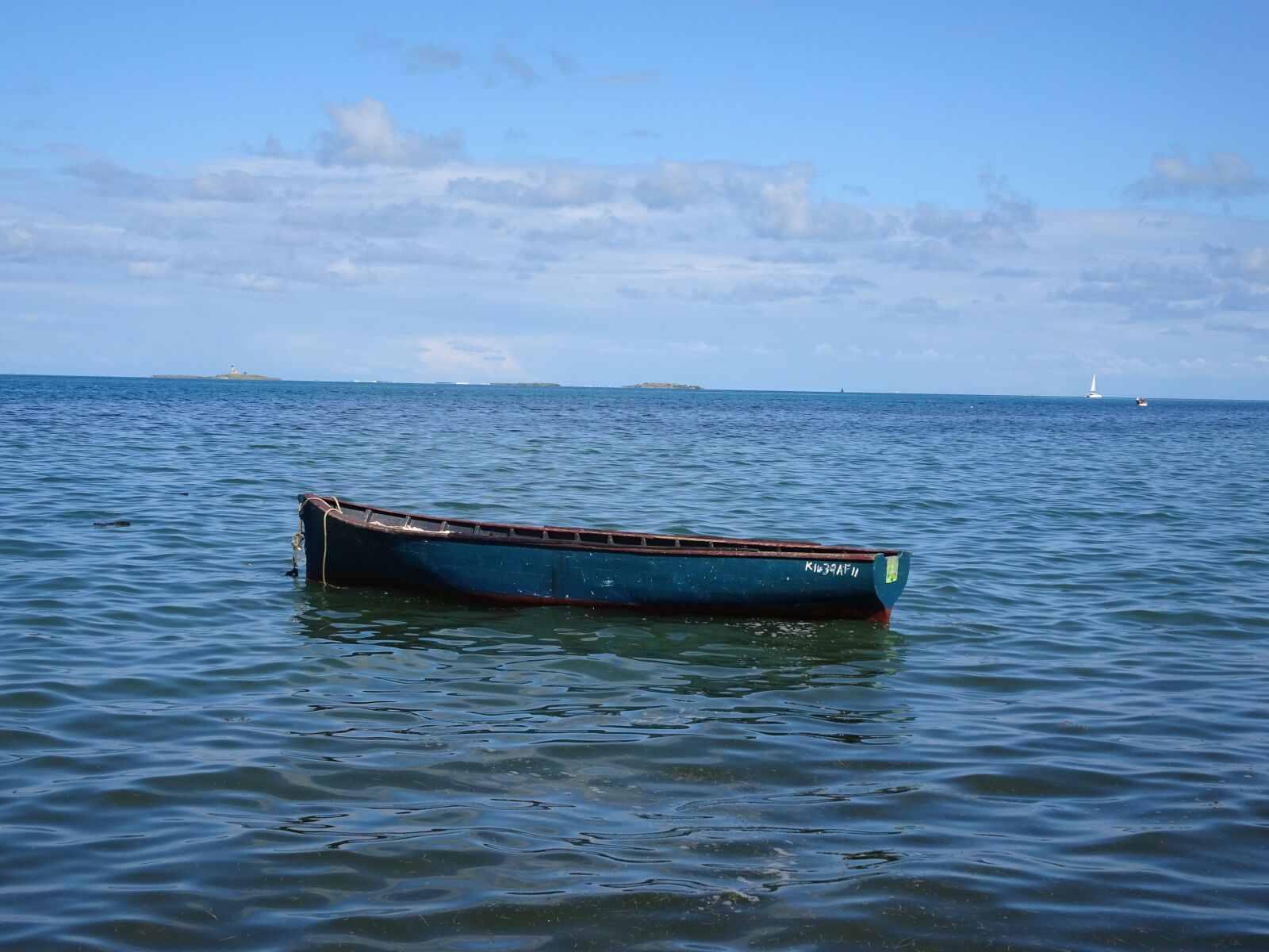 Sony Cyber-shot DSC-WX500 sample photo. Boat, sea, water photography