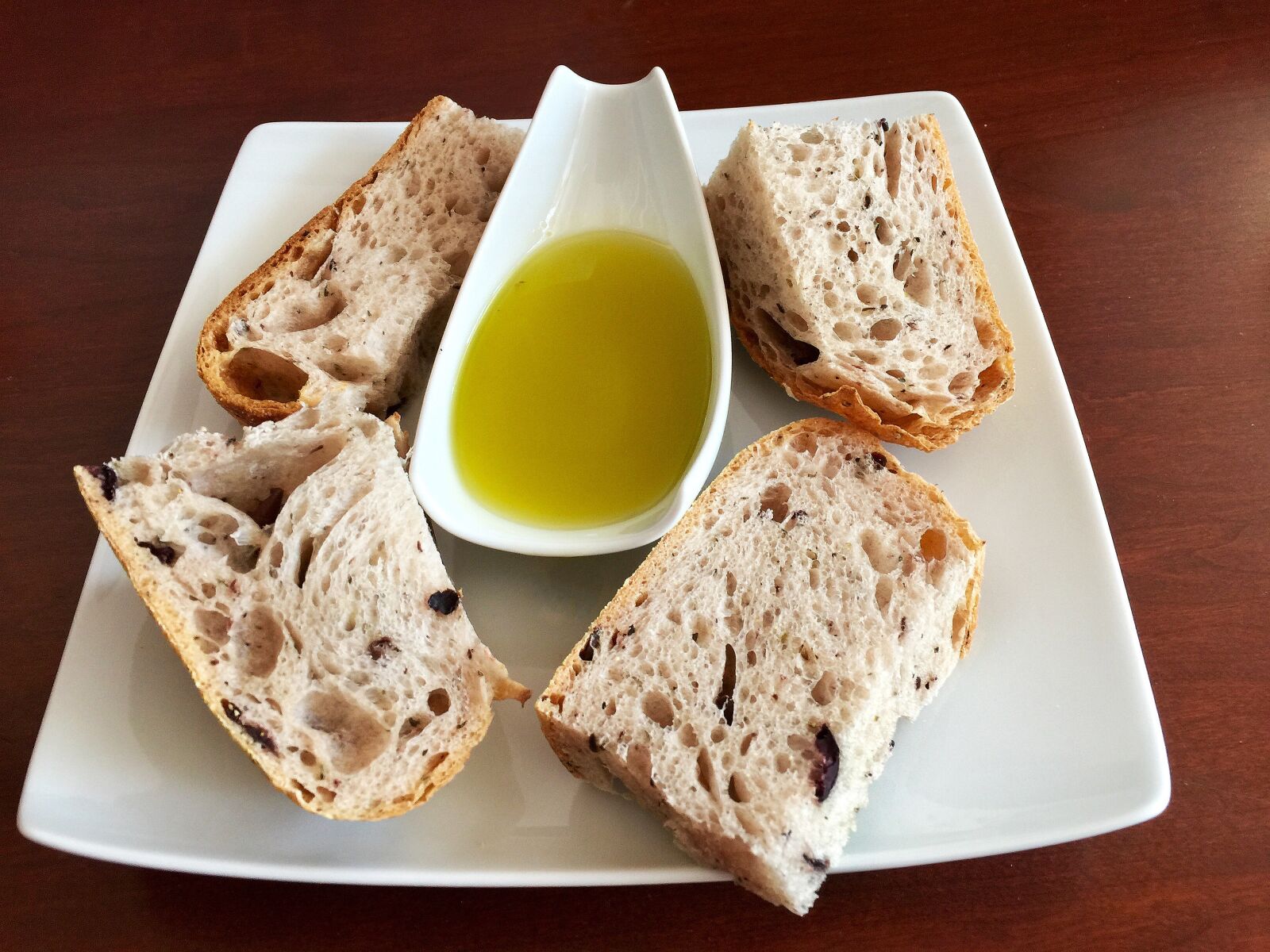 iPhone 6 Plus back camera 4.15mm f/2.2 sample photo. Bread, olive oil, healthy photography