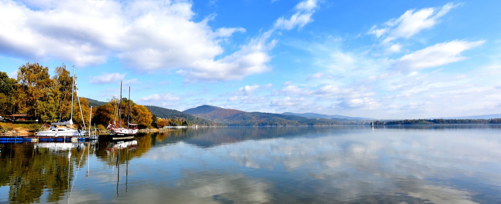 Nikon D7200 sample photo. żywieckie lake, lake, autumn photography