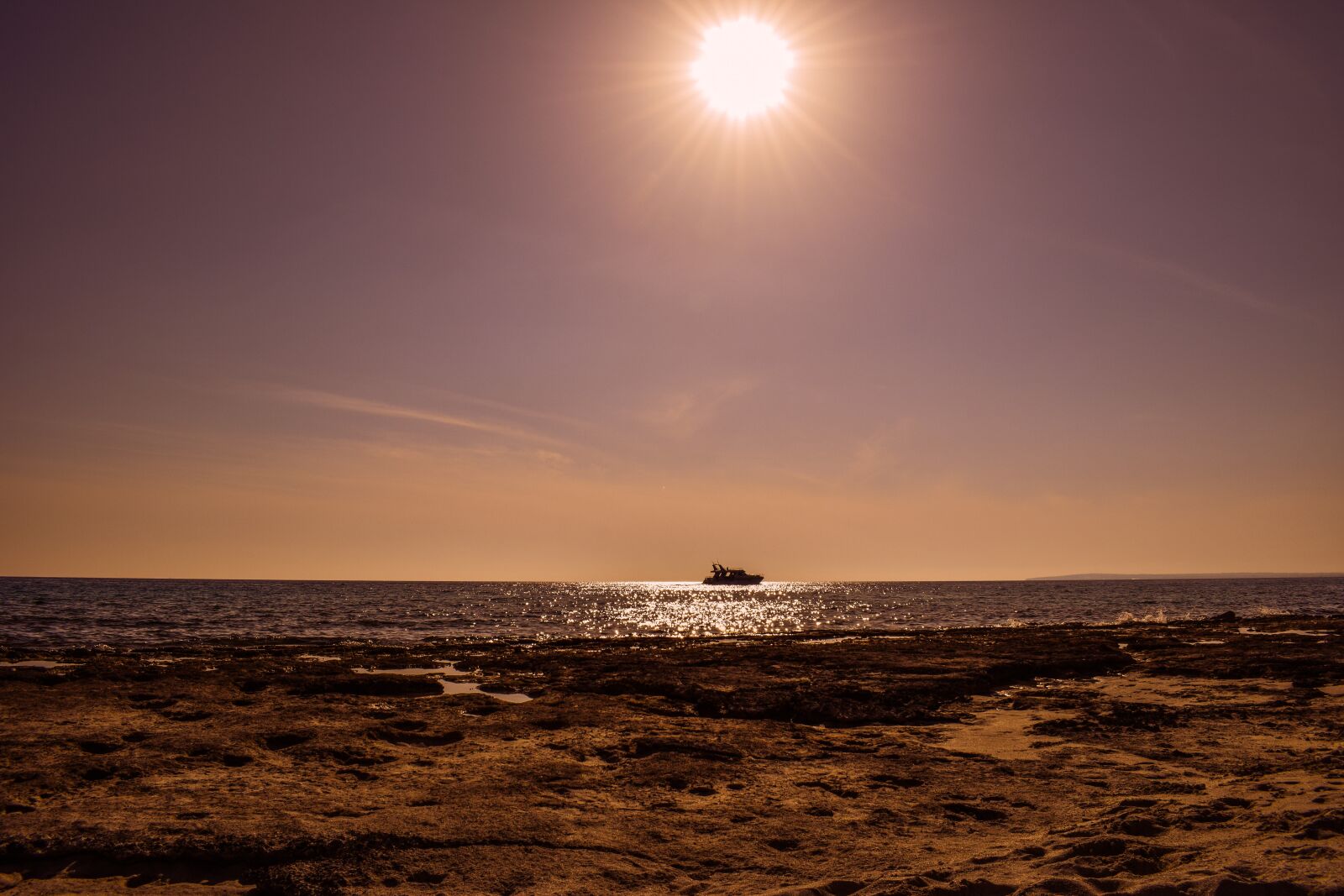 Nikon D3300 sample photo. Boat, sea, sun photography