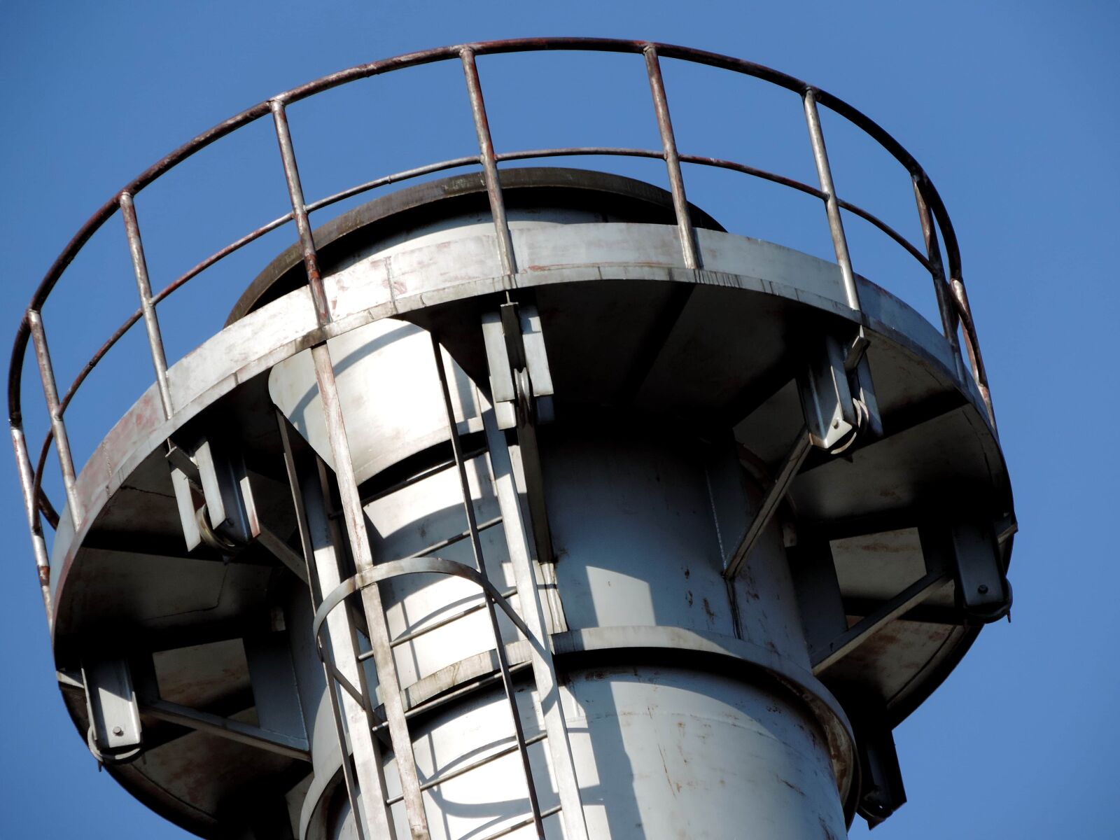 Nikon Coolpix P520 sample photo. Chimney, factory, refinery, structure photography