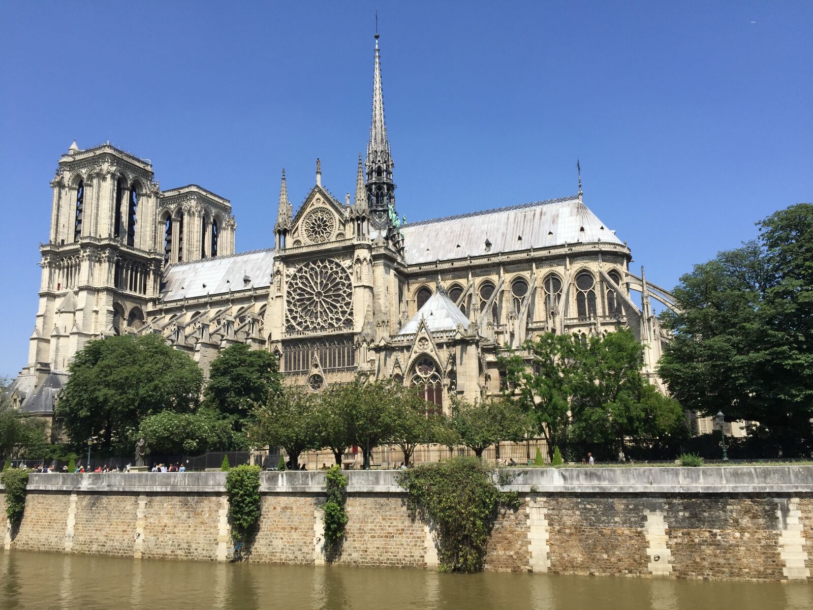 Apple iPhone 6 sample photo. Notre-dame, paris, cathedral photography