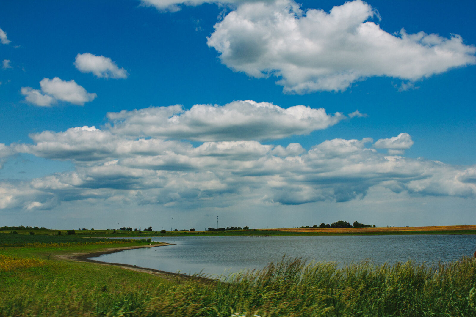 Canon EOS 550D (EOS Rebel T2i / EOS Kiss X4) sample photo. Agriculture, blue, sky, clouds photography