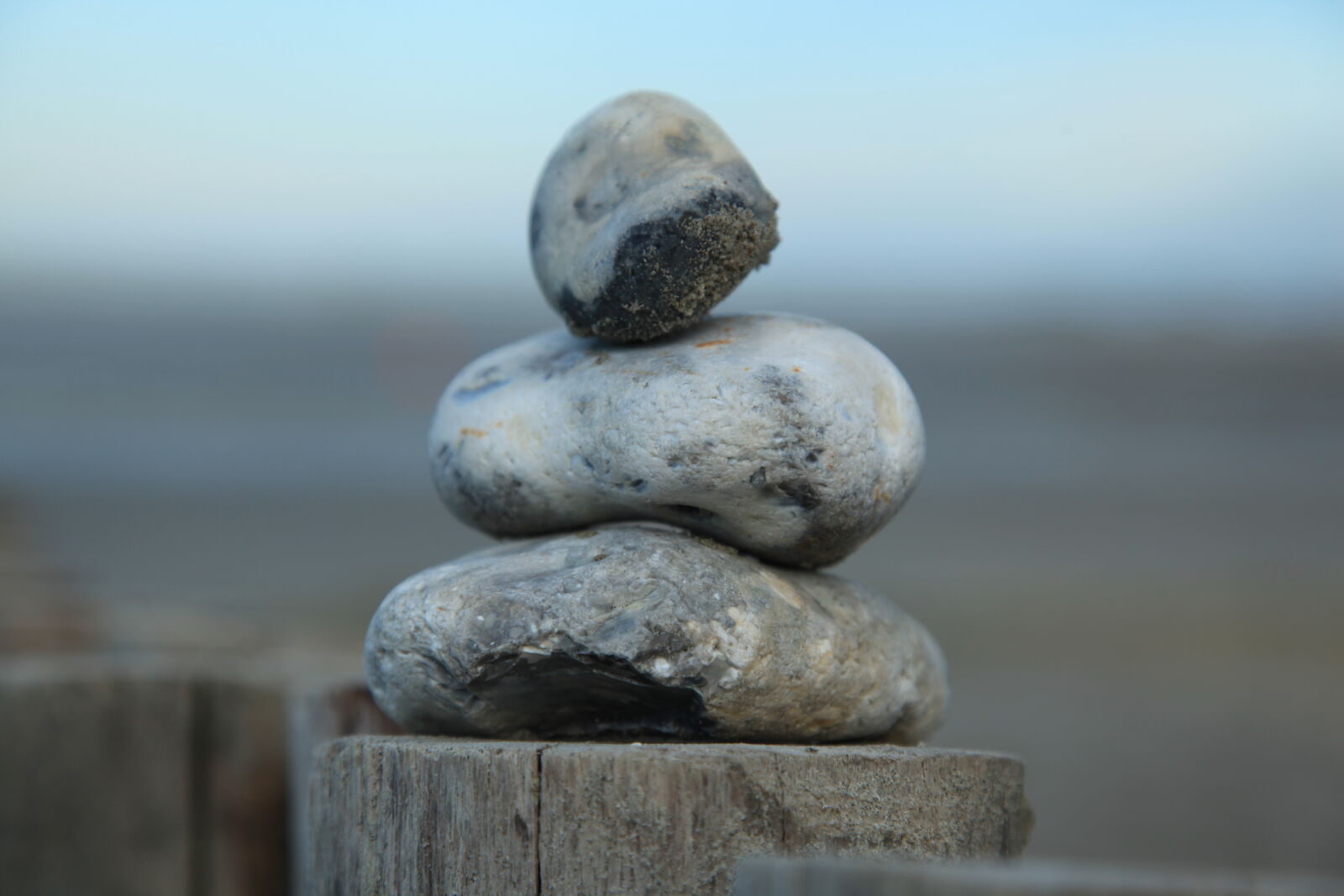 Canon EF 24-105mm F4L IS USM sample photo. Beach, stones, zen photography