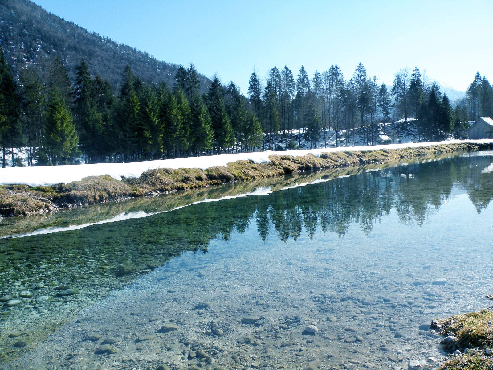 Nikon Coolpix P80 sample photo. Lake, winter, snow photography