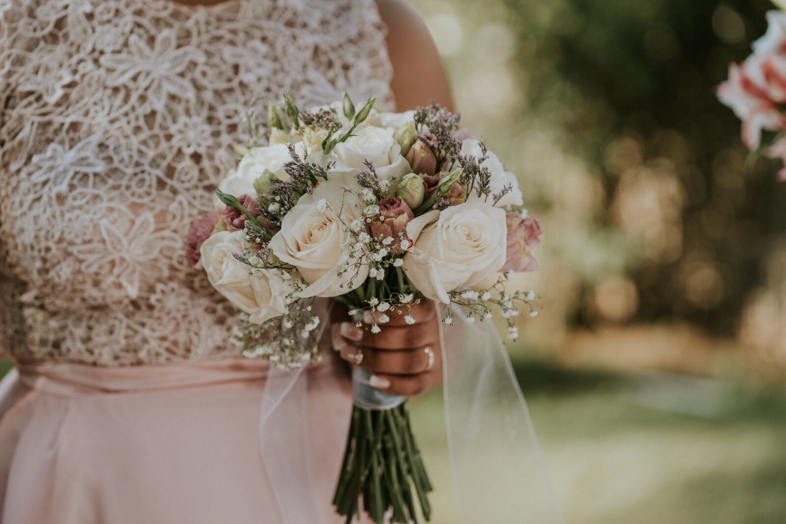 Sony a7 III sample photo. Marriage, bouquet, flowers photography