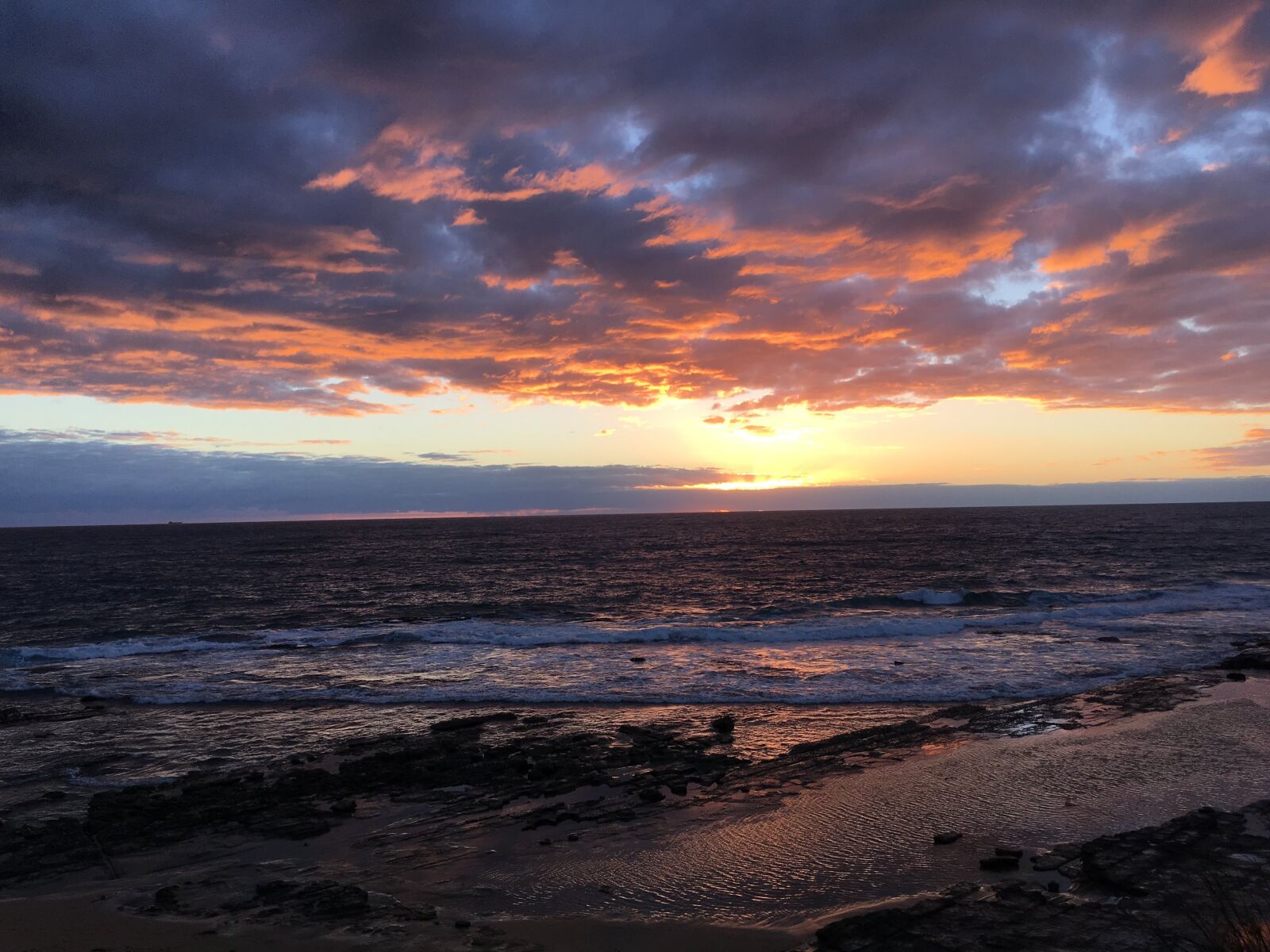 iPhone 6s Plus back camera 4.15mm f/2.2 sample photo. Nature, beach, sunset photography