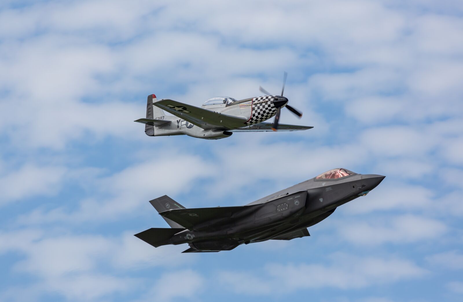 Canon EOS 5D Mark III + Canon EF 400mm F5.6L USM sample photo. P51, mustang, aircraft photography