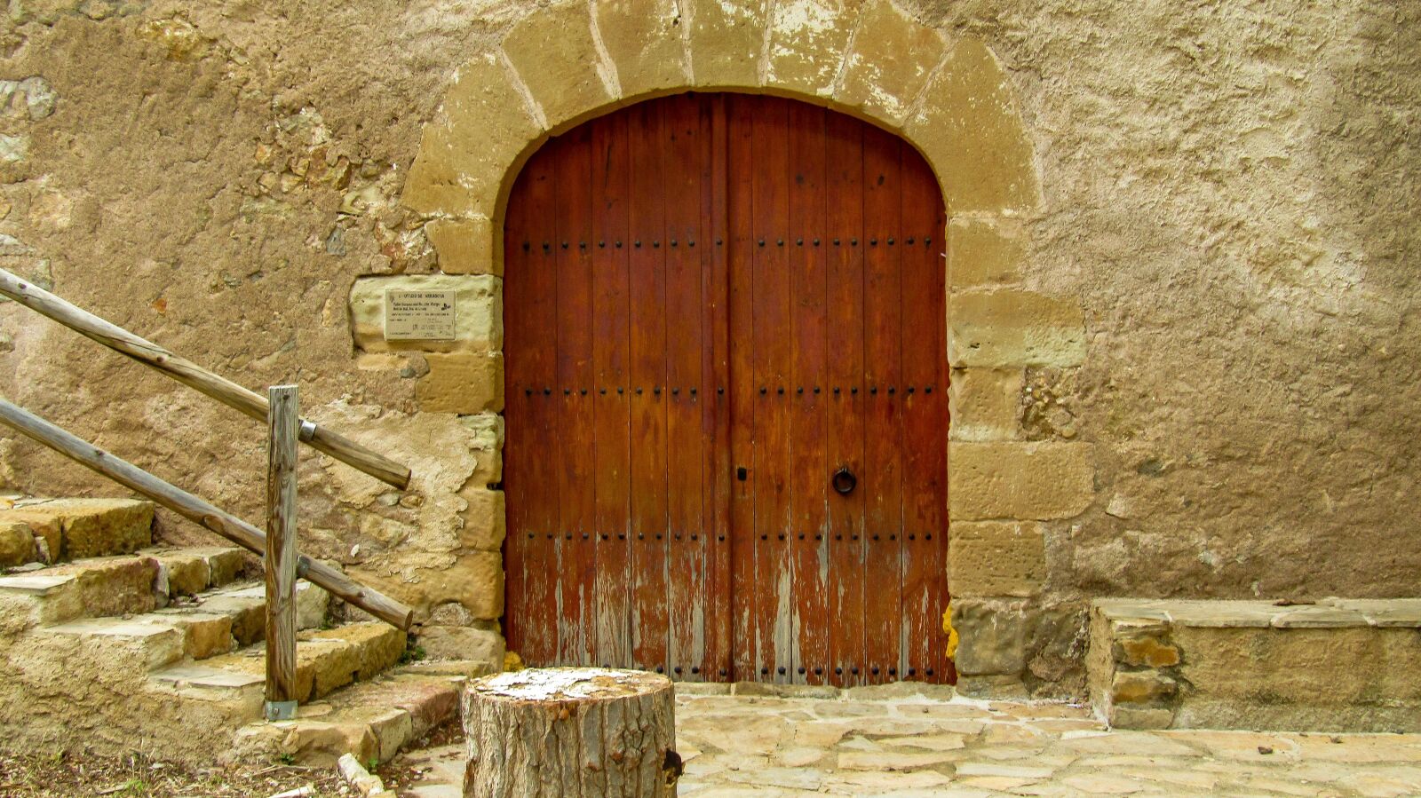 Canon PowerShot SX410 IS sample photo. Prat de comte, door photography