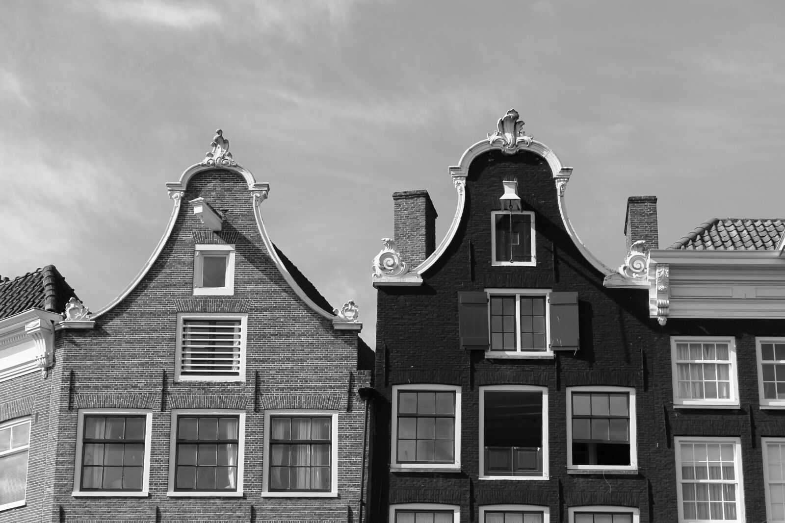 Canon EOS 1100D (EOS Rebel T3 / EOS Kiss X50) sample photo. Amsterdam, gable, black and photography