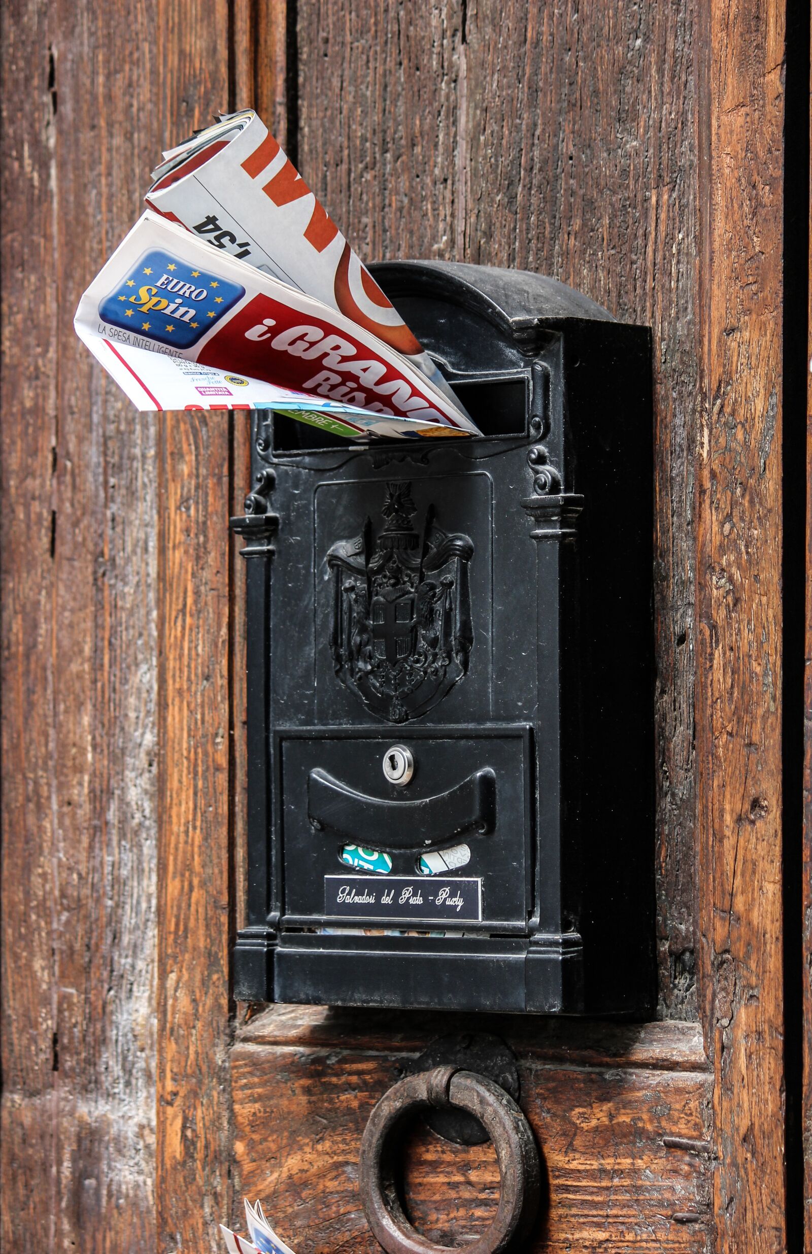 Canon EOS 550D (EOS Rebel T2i / EOS Kiss X4) sample photo. Mailbox, mail, newspaper photography