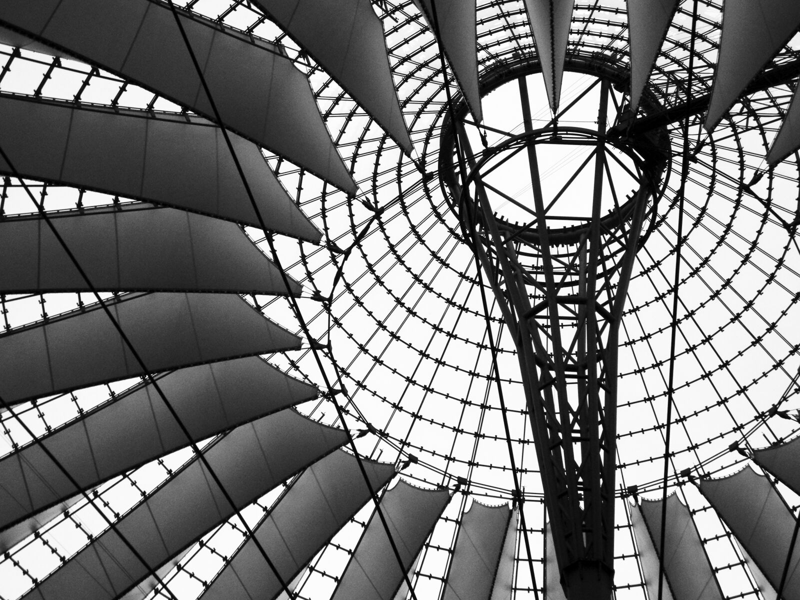 Nikon Coolpix P7000 sample photo. Architecture, berlin, sony center photography