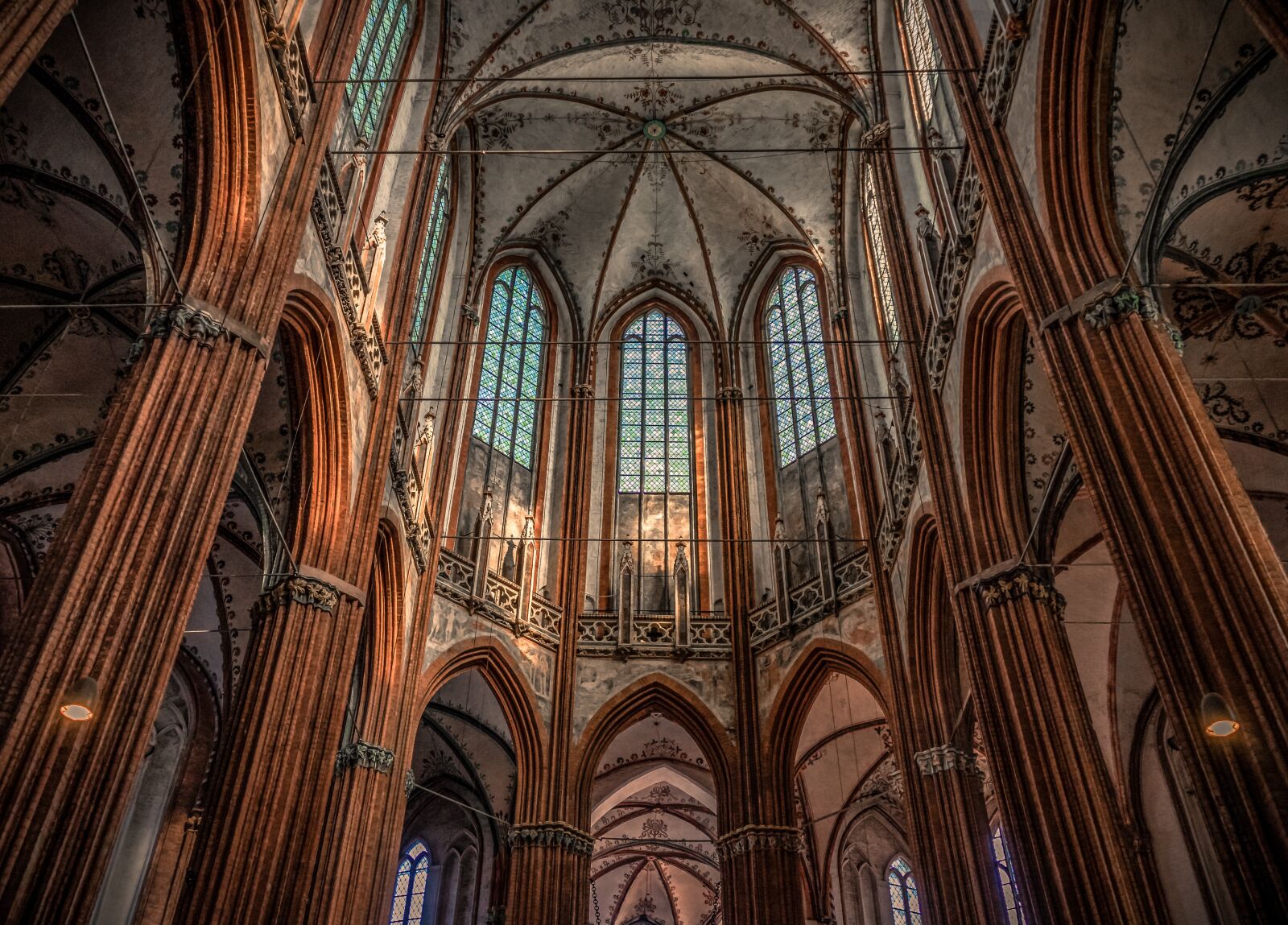 Sony a7 II + Sony FE 28-70mm F3.5-5.6 OSS sample photo. Church, chapel, architecture photography