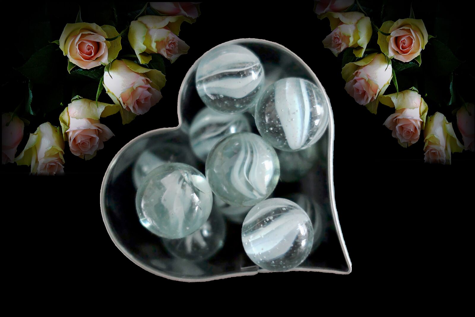 Panasonic Lumix DMC-LX10 (Lumix DMC-LX15) sample photo. Valentine's day, heart, roses photography