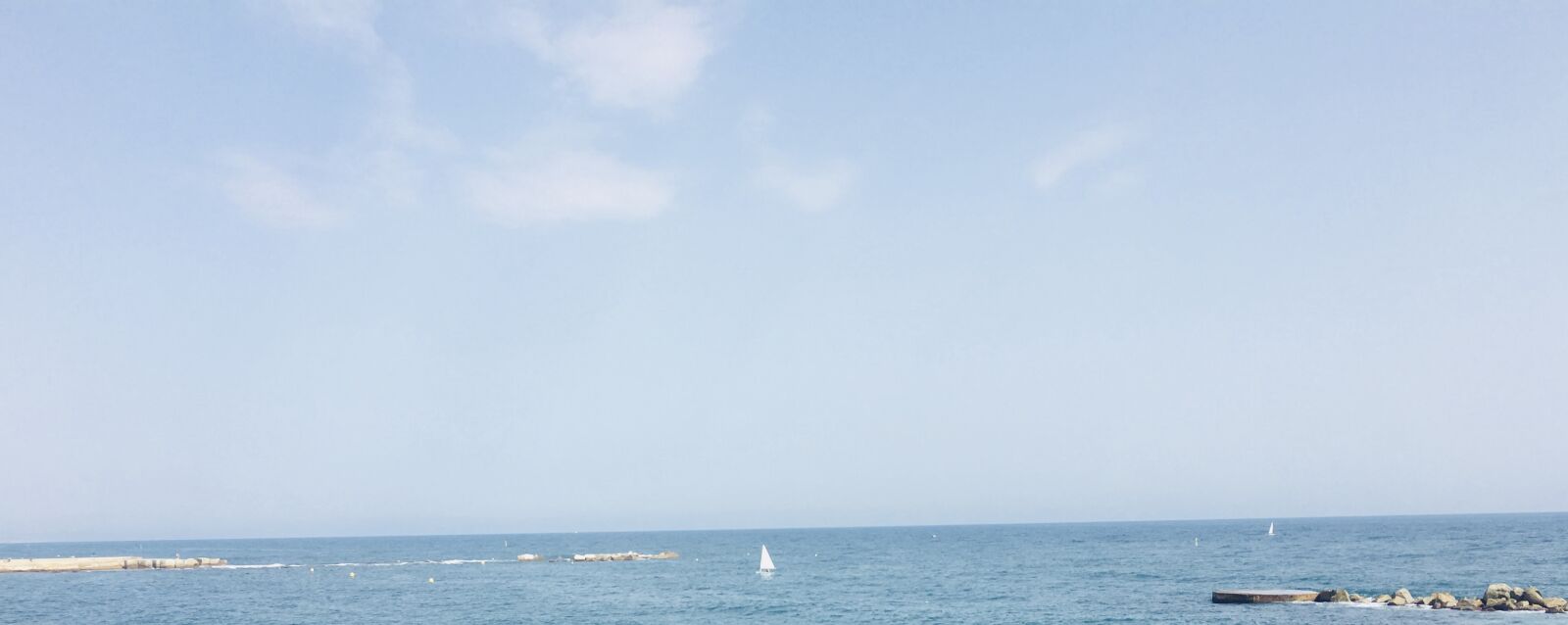 iPhone 6s back camera 4.15mm f/2.2 sample photo. Spain, barcelona, tourism photography