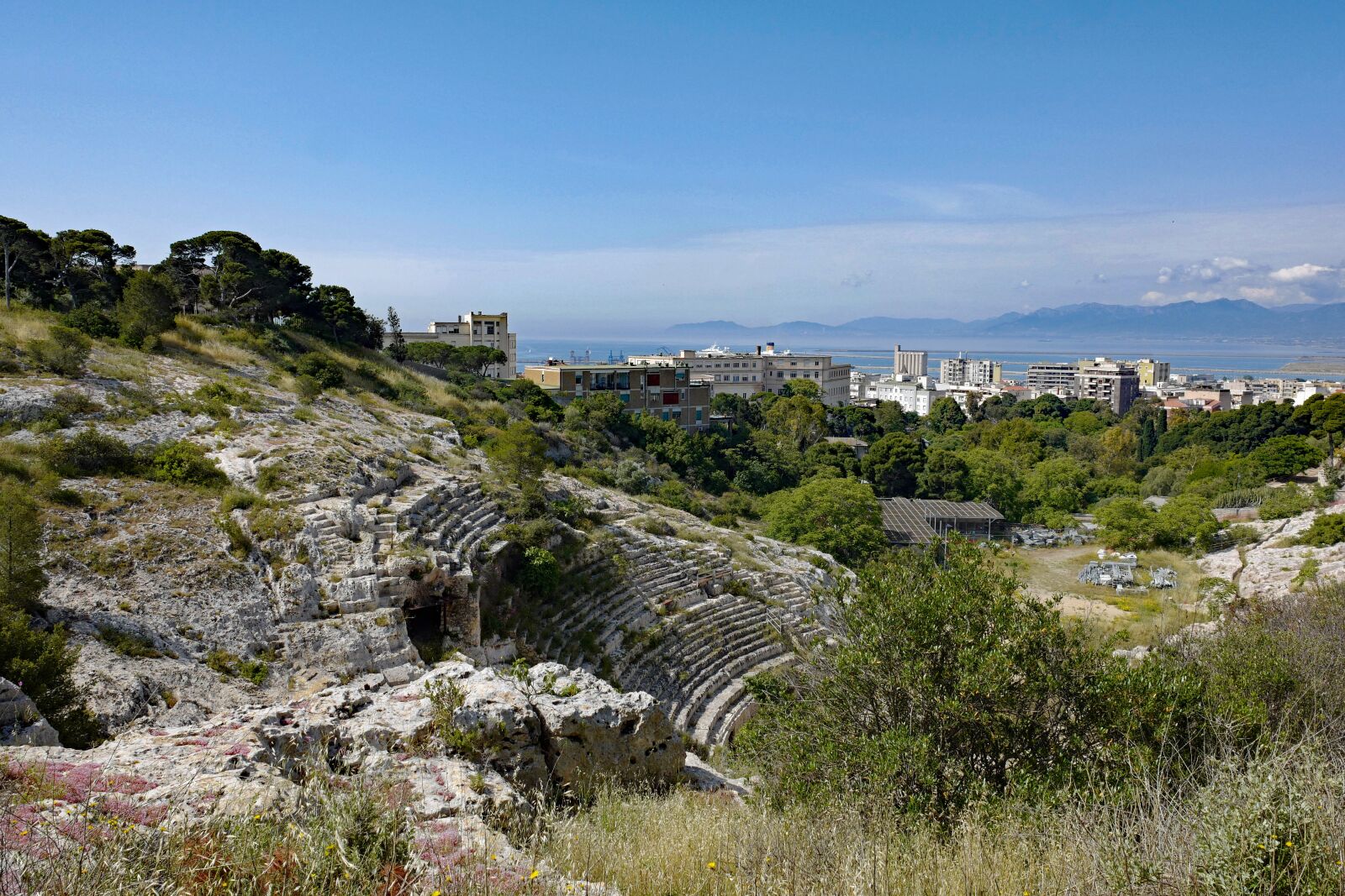 Vario-Elmar TL 1:3.5-5.6 / 18-56 ASPH. sample photo. Sardinia, cagliari, the roman photography