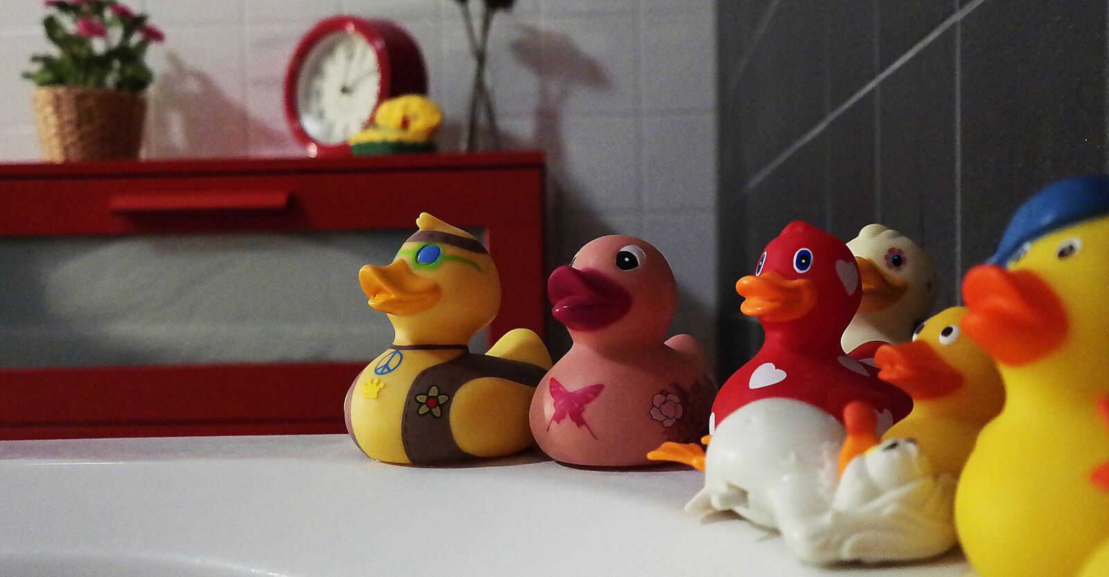 Samsung NX300 sample photo. Bathroom, blur, child, cute photography