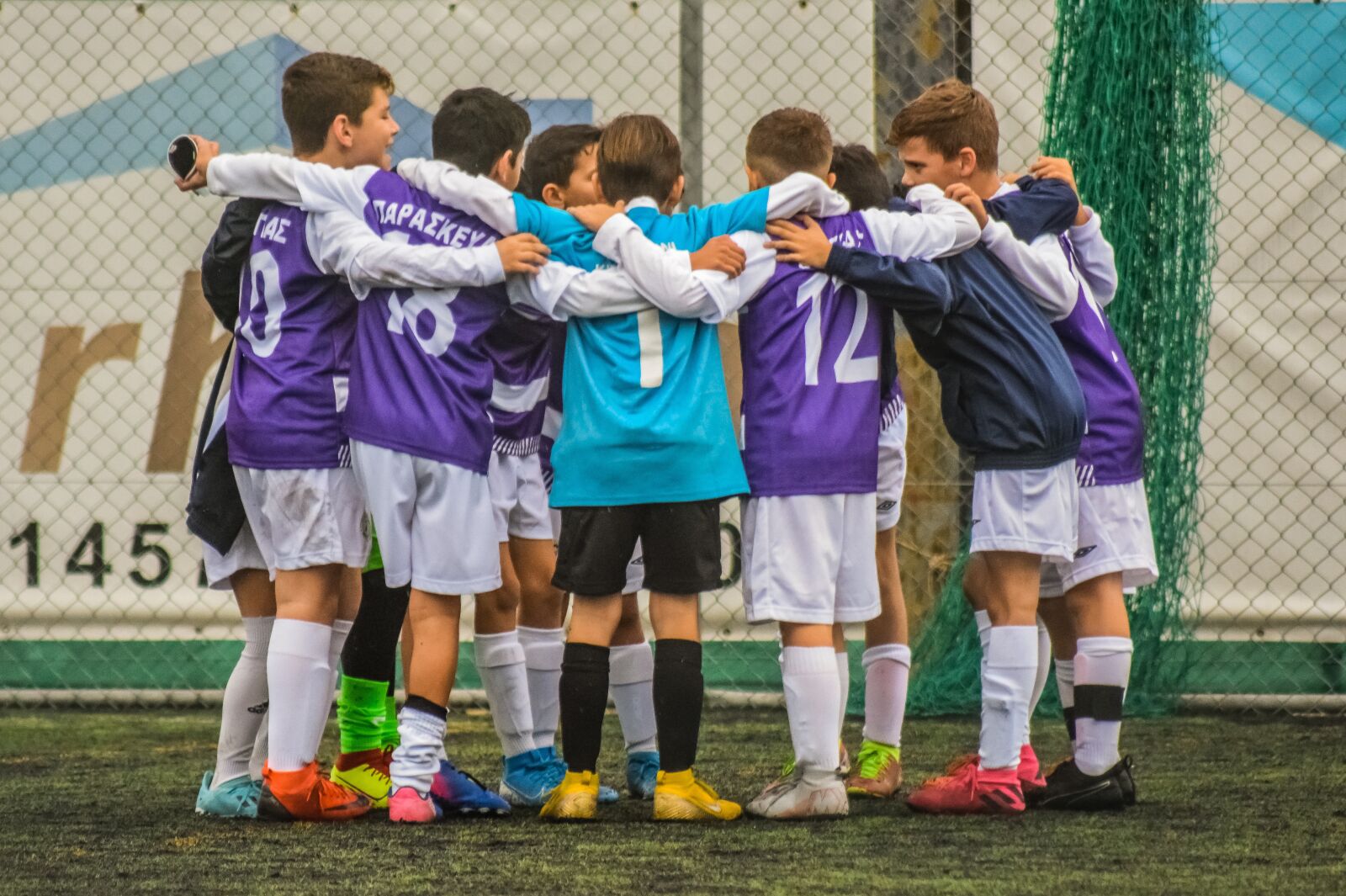 Nikon D3300 sample photo. Team spirit, football, soccer photography
