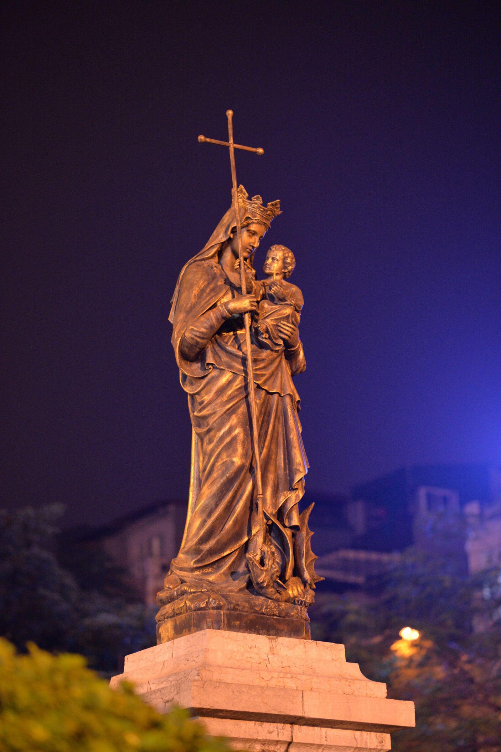 Nikon D610 sample photo. God, night, church photography