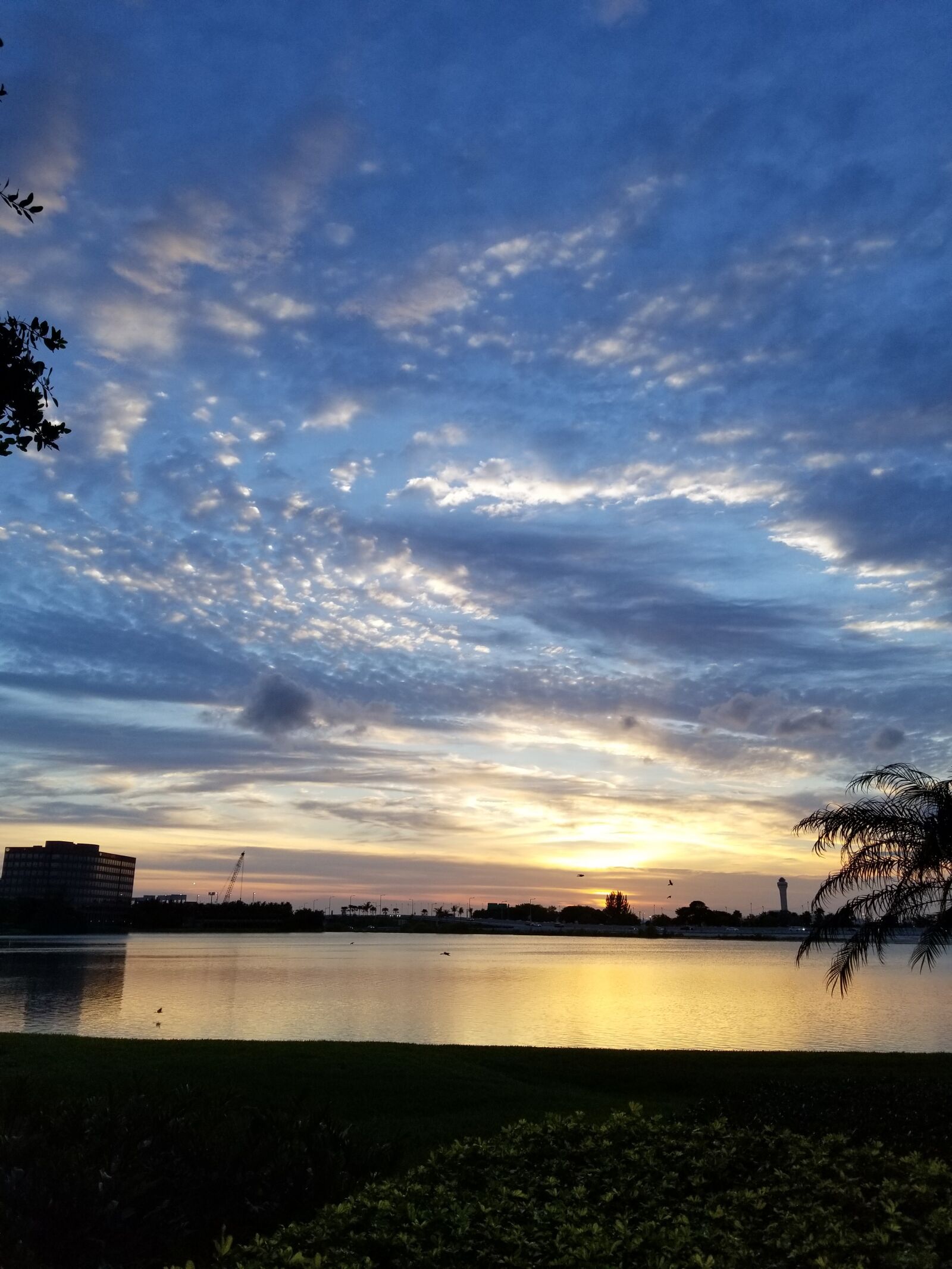 Samsung Galaxy S8+ sample photo. Sunset, sky, landscape photography