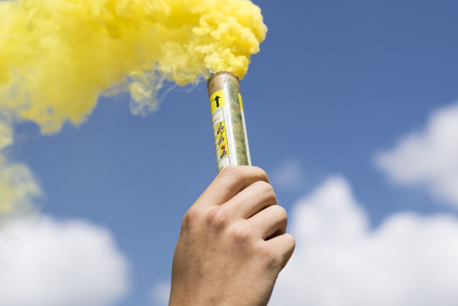 Nikon D3300 sample photo. Yellow, non, smoke bomb photography