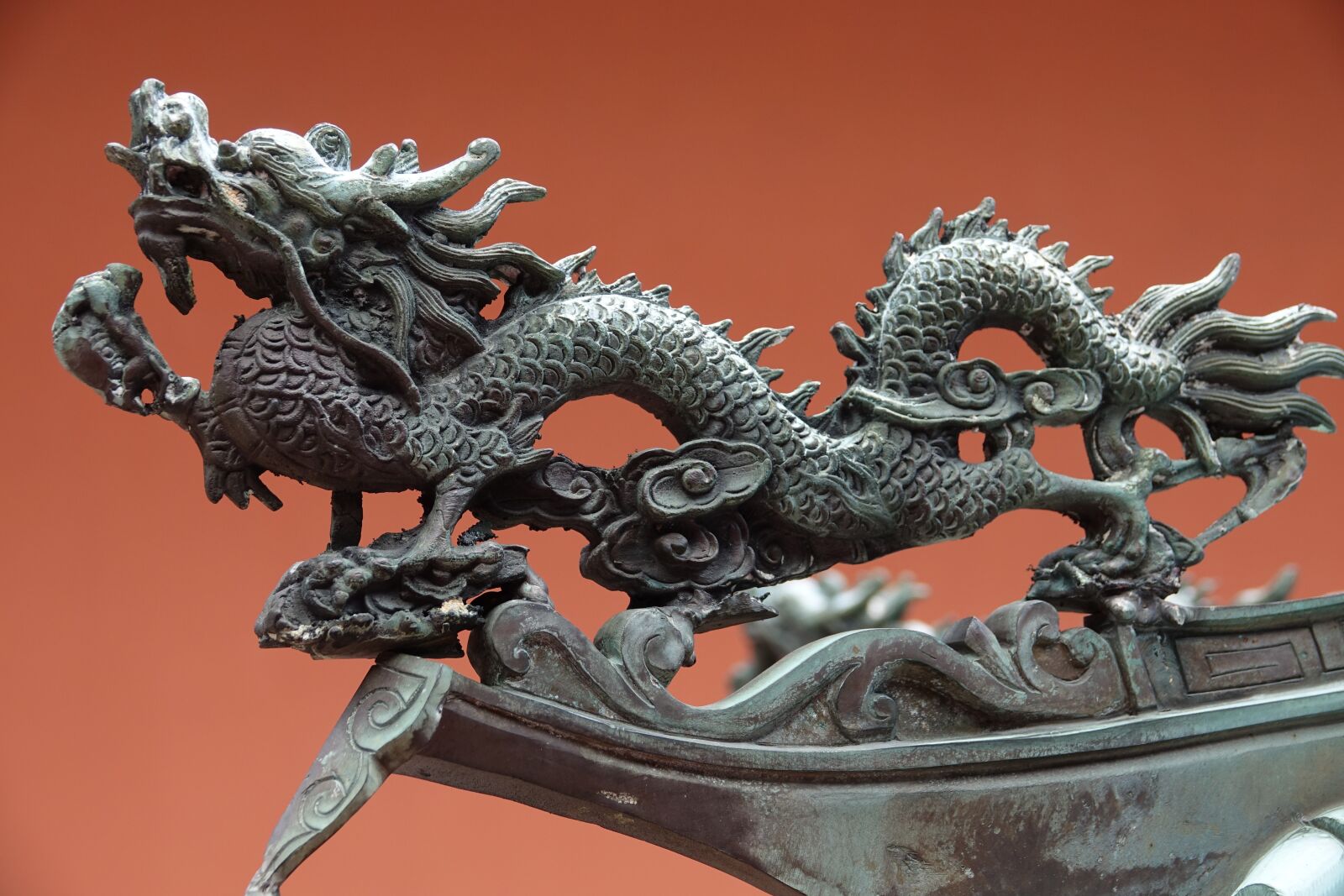Sony Cyber-shot DSC-RX10 III sample photo. Dragon, art, sculpture photography
