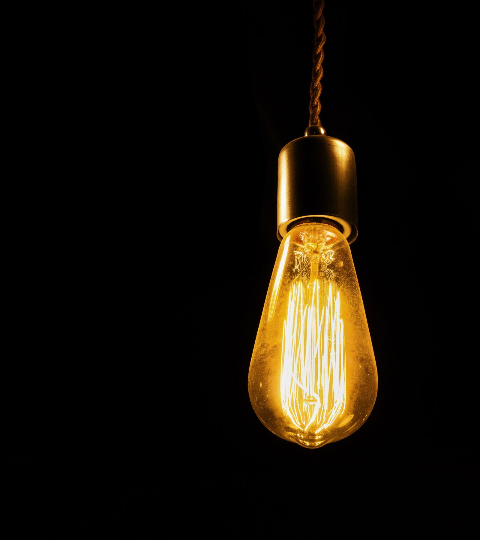 Canon EF 85mm F1.8 USM sample photo. Light, light bulb, lighting photography