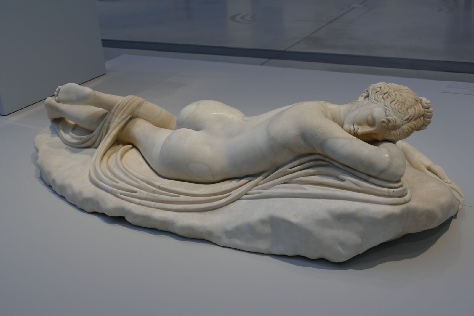 Panasonic Lumix DMC-FZ1000 sample photo. Hermaphroditus, aphrodite, hermes photography