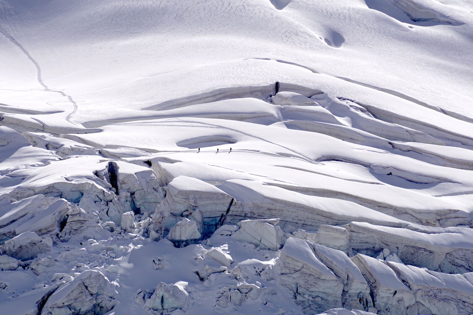 Sony DT 55-300mm F4.5-5.6 SAM sample photo. Glacier, hiking, snow photography