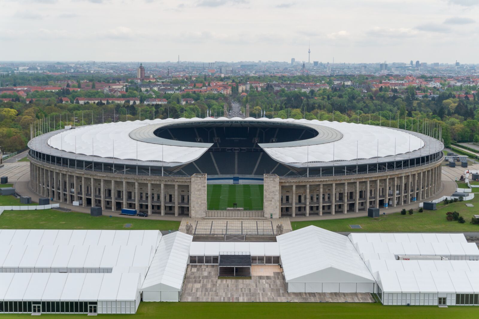 Sony Alpha a5000 (ILCE 5000) sample photo. Architecture, berlin olympic stadium photography