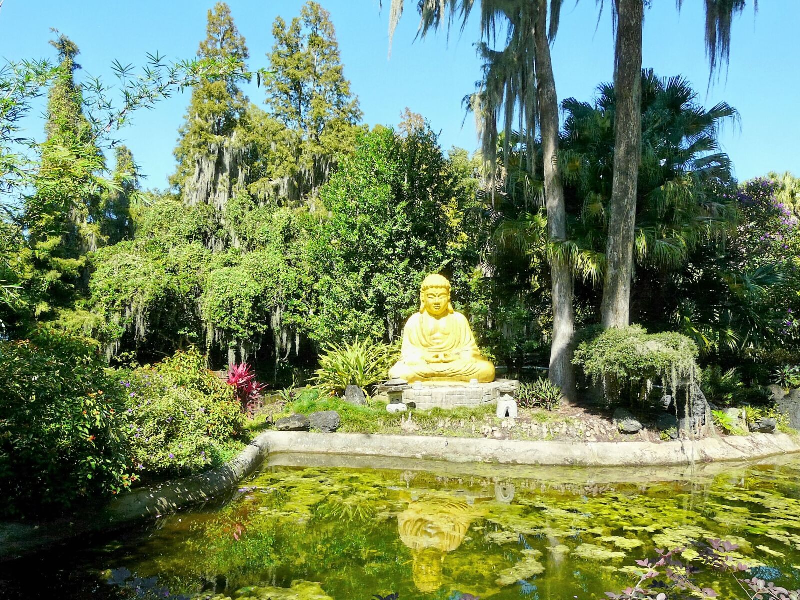 Panasonic DMC-FZ18 sample photo. Amusement, park, buddha, nature photography