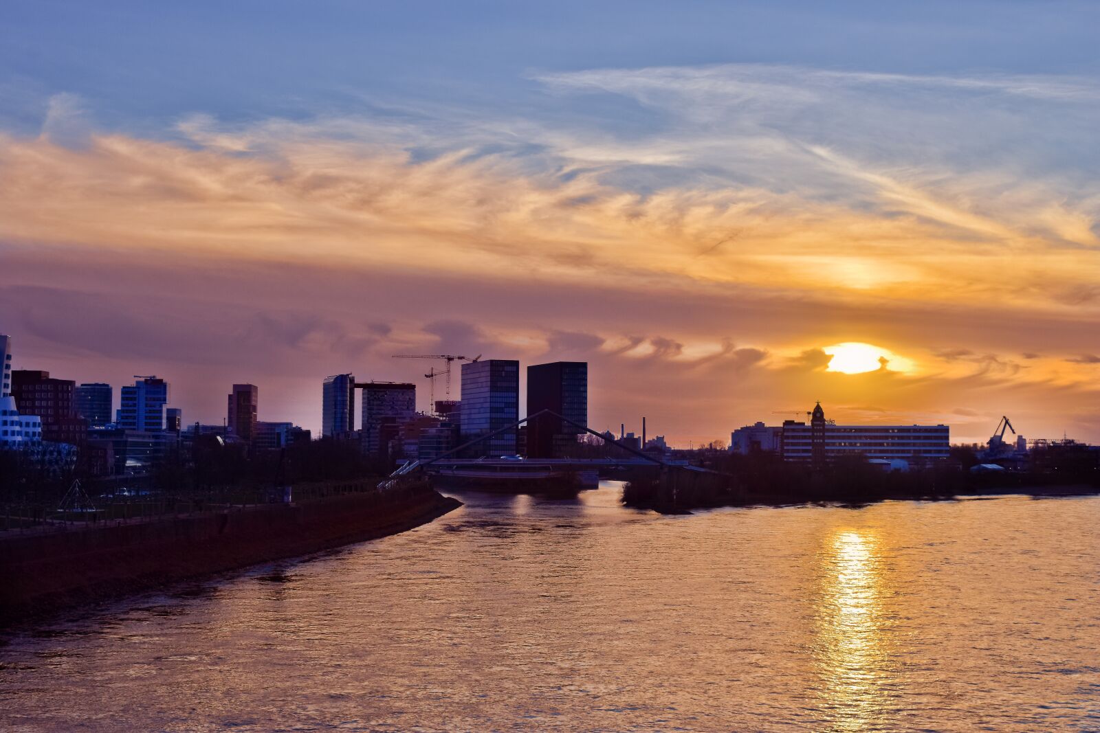 Nikon D3300 sample photo. Skyline, sunset, city photography
