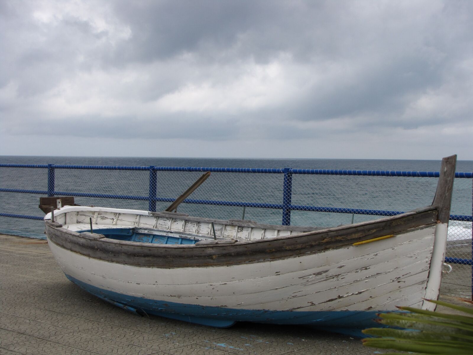Canon PowerShot SX10 IS sample photo. Waters, sea, travel photography