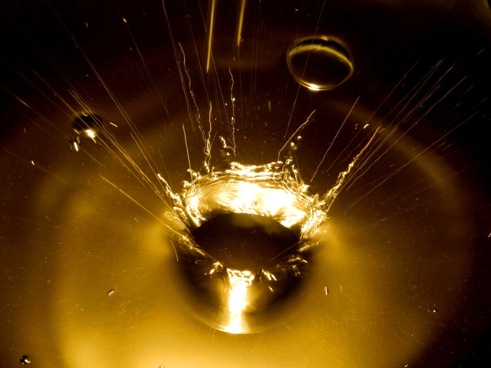 Nikon Coolpix P7000 sample photo. Drop, water, water-drop photography