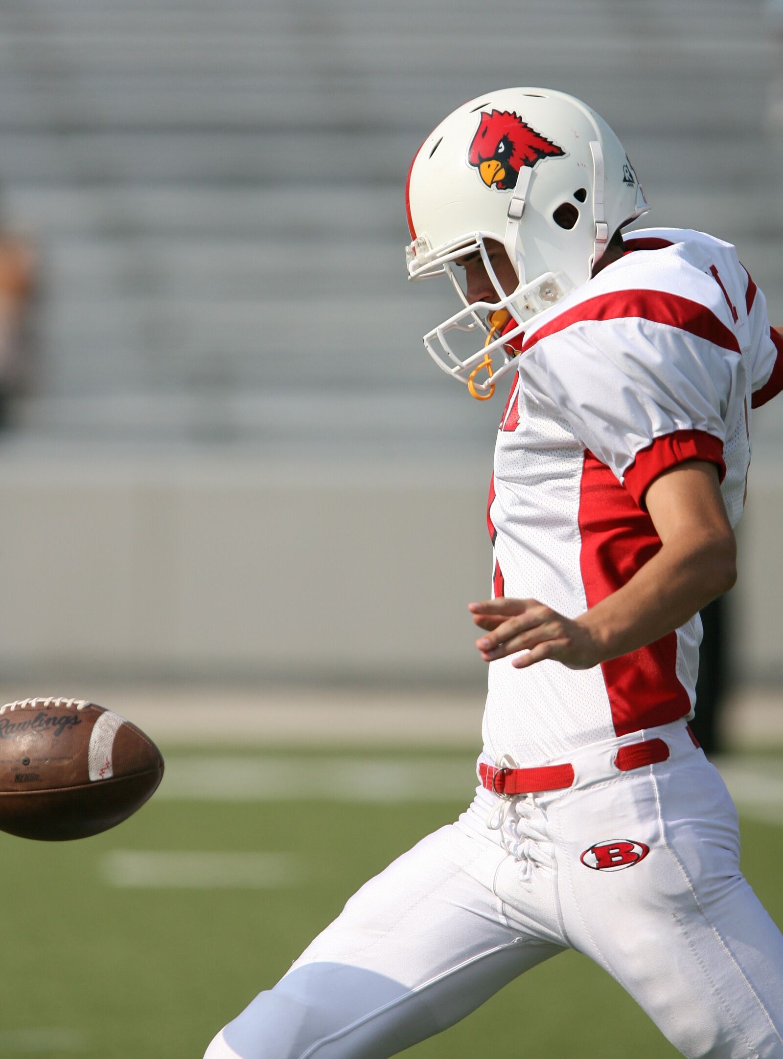 Canon EOS-1D Mark II N sample photo. High school football, football photography