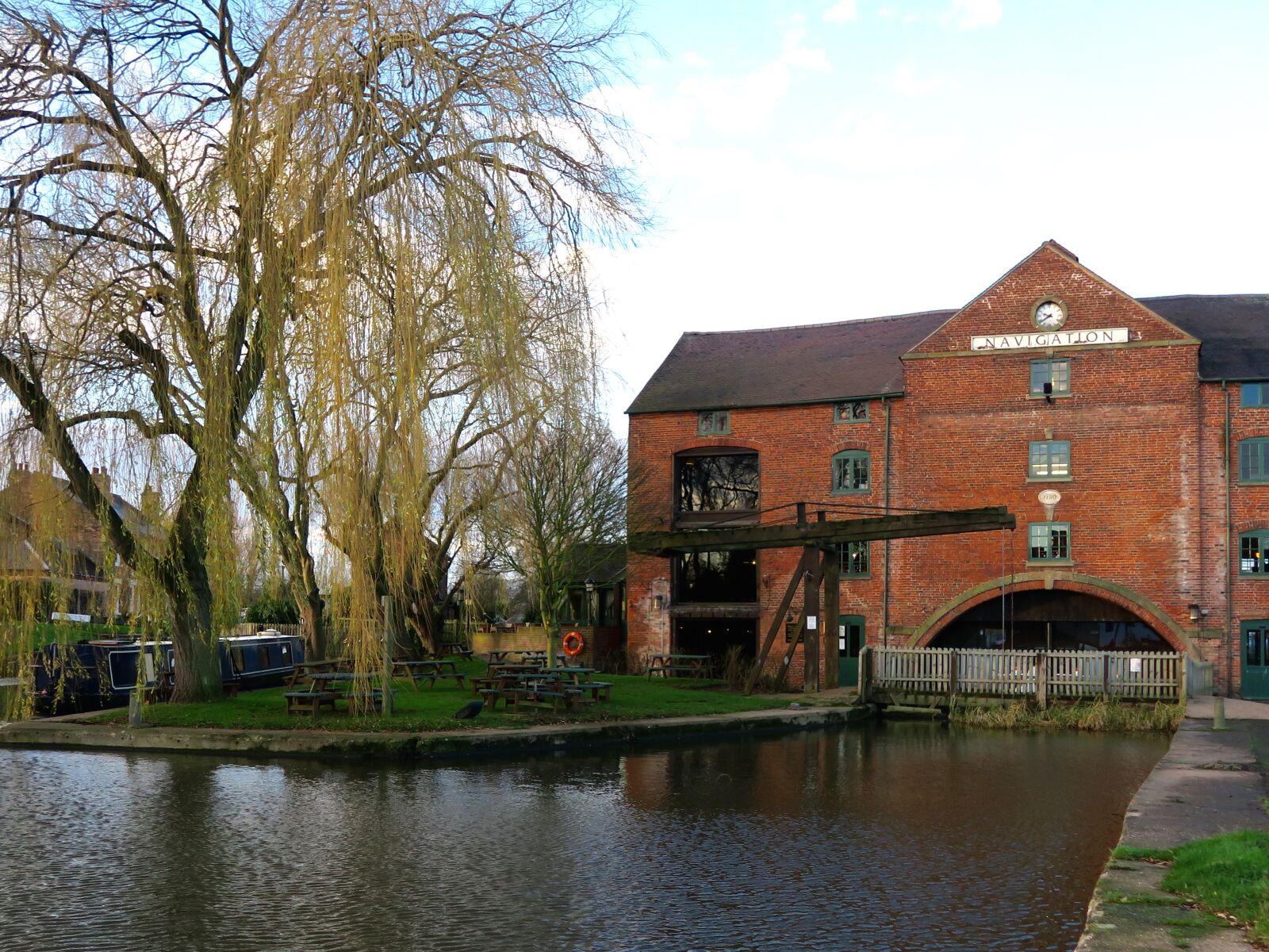Canon PowerShot G7 X sample photo. Architecture, boat, canal, tree photography
