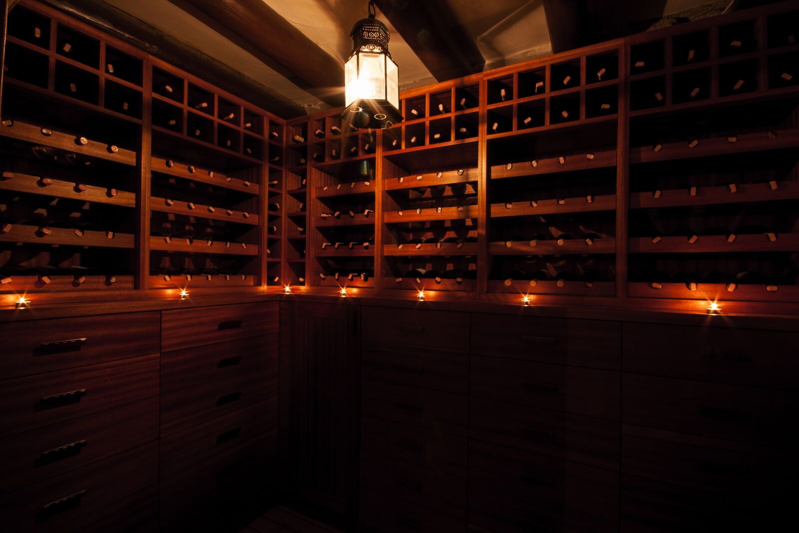 Canon EOS 40D sample photo. No one, wine, dark photography