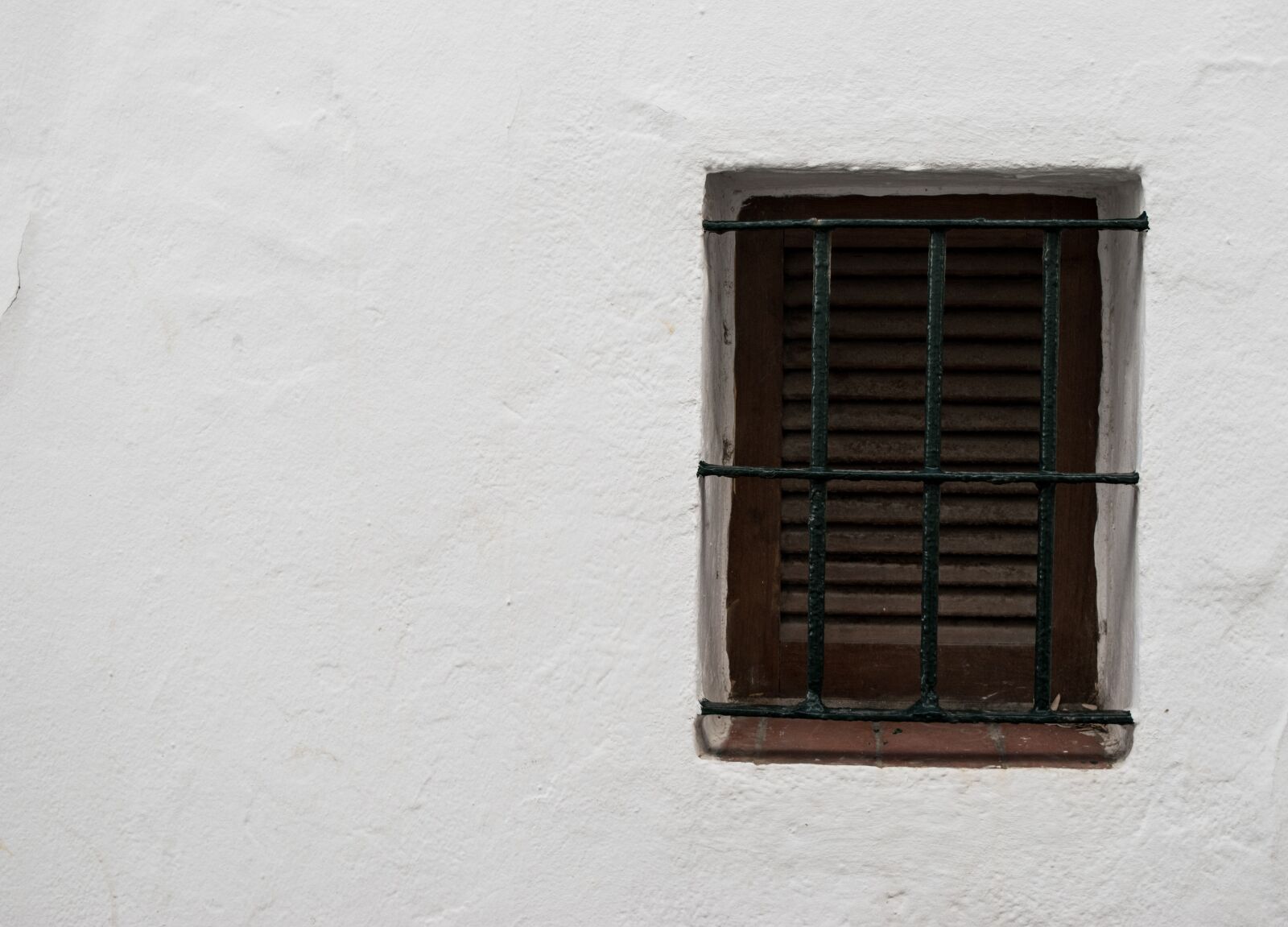 Nikon D5500 sample photo. Window, wall, grating photography
