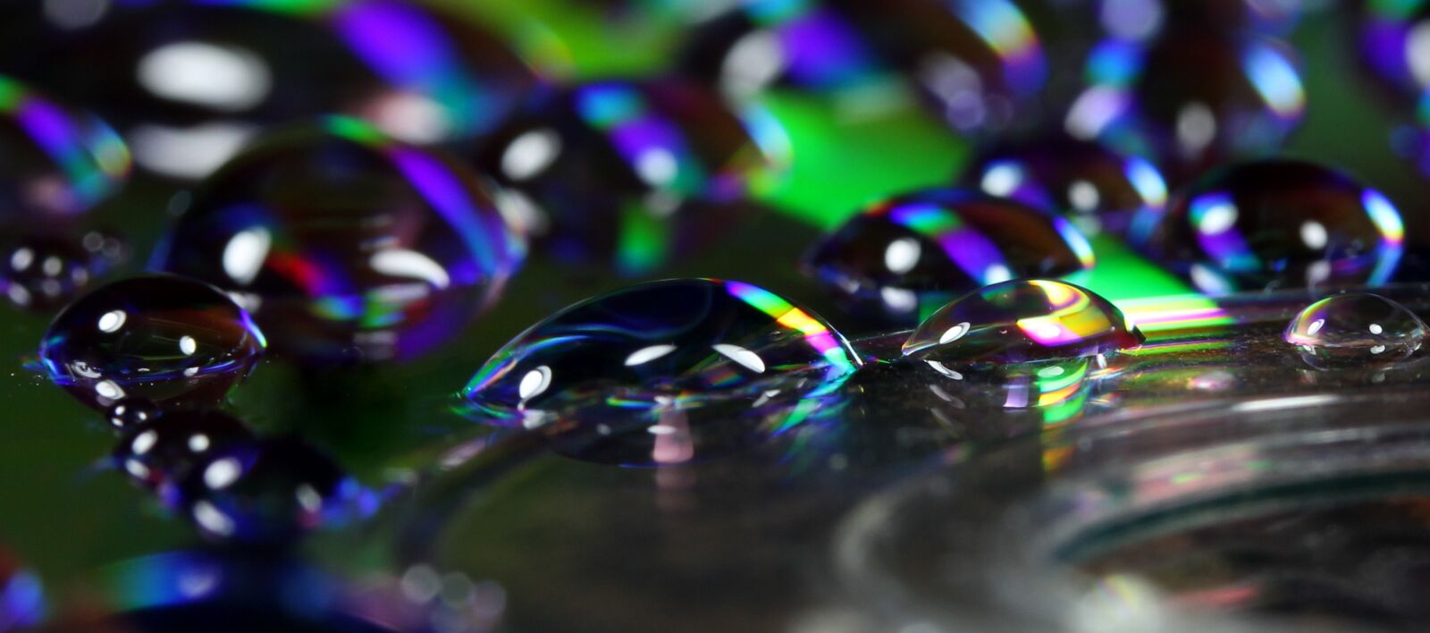 Canon EF-S 60mm F2.8 Macro USM sample photo. Drops, water, macro photography