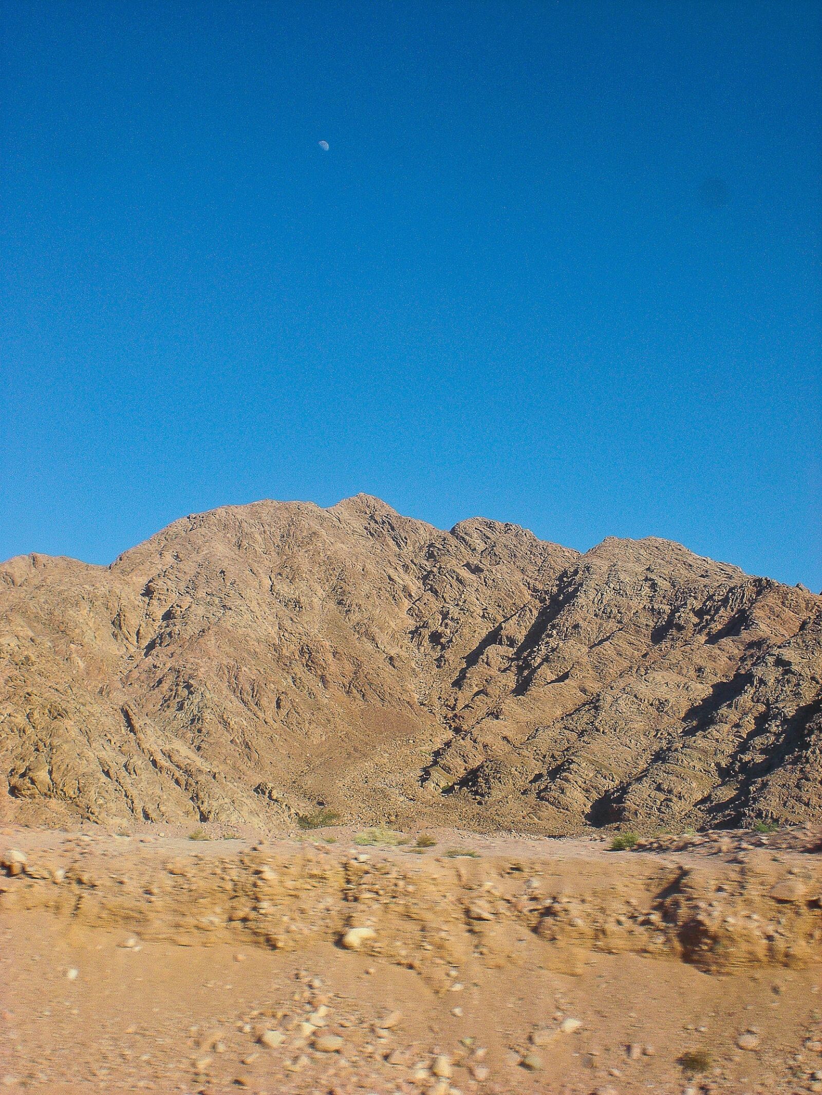 CASIO EX-Z80 sample photo. Egypt mountains, rock, desert photography