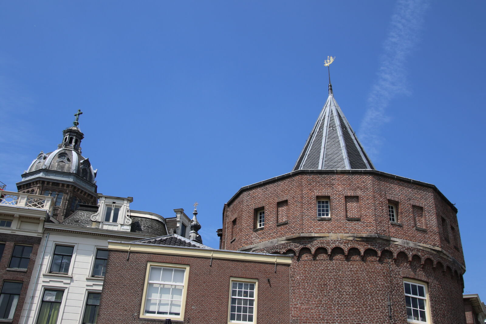 Canon EOS 7D Mark II sample photo. Amsterdam, blue, sky, bricks photography