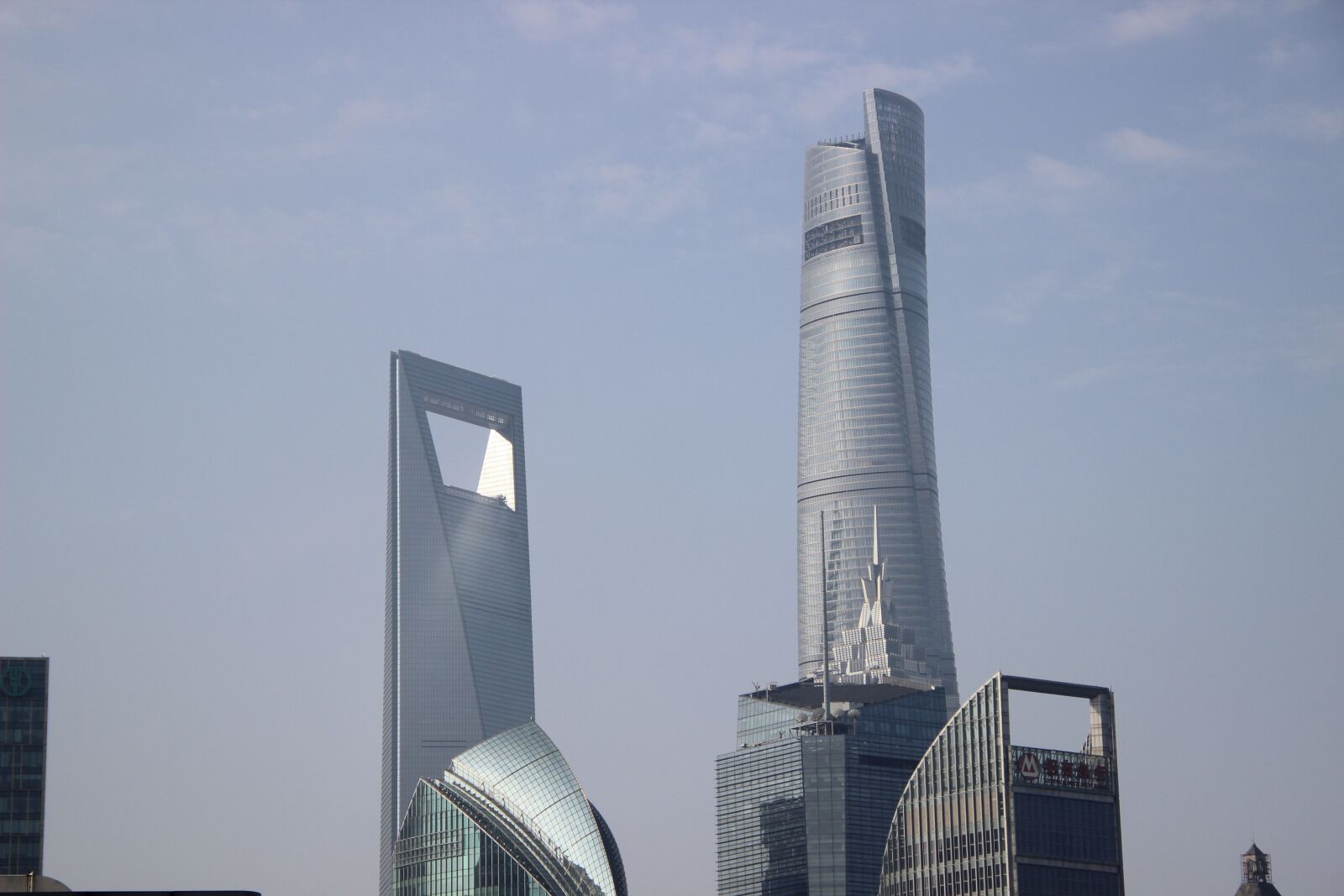 Canon EOS 600D (Rebel EOS T3i / EOS Kiss X5) sample photo. Building, architecture, skycraper photography