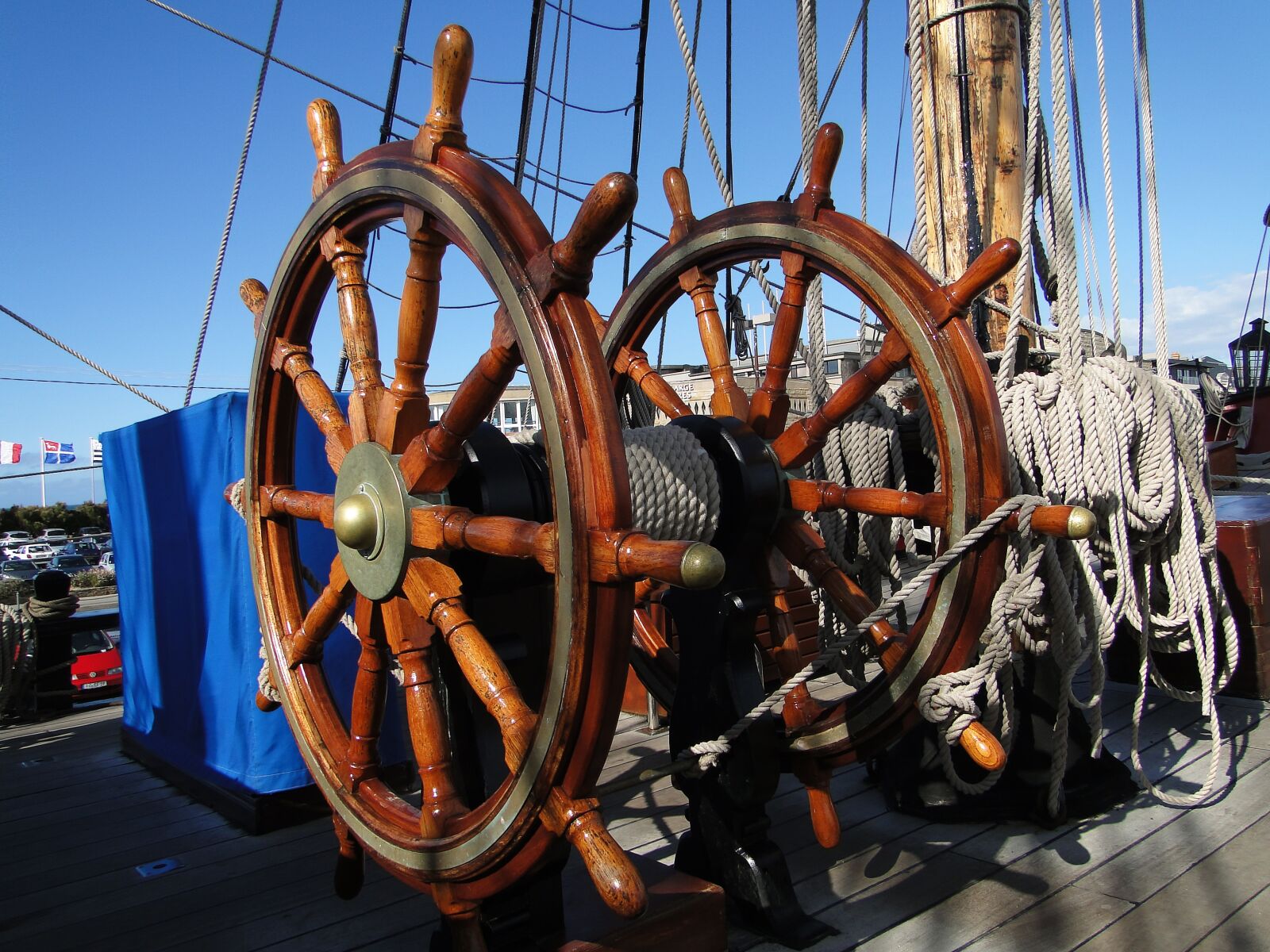 Sony Cyber-shot DSC-HX1 sample photo. Sailboat, rope, boat photography