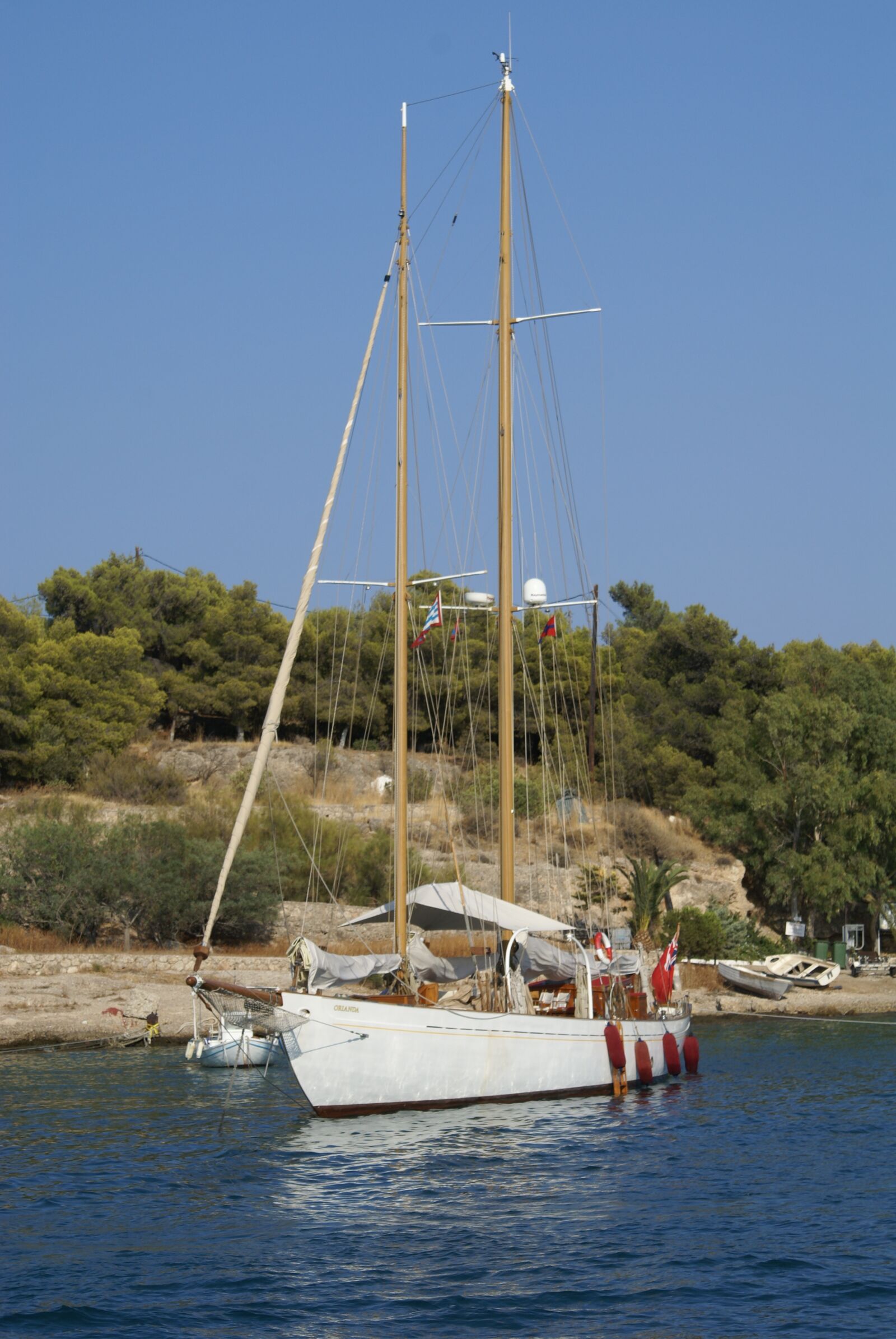 Sony Alpha DSLR-A100 sample photo. Greece, boat, sailboat photography