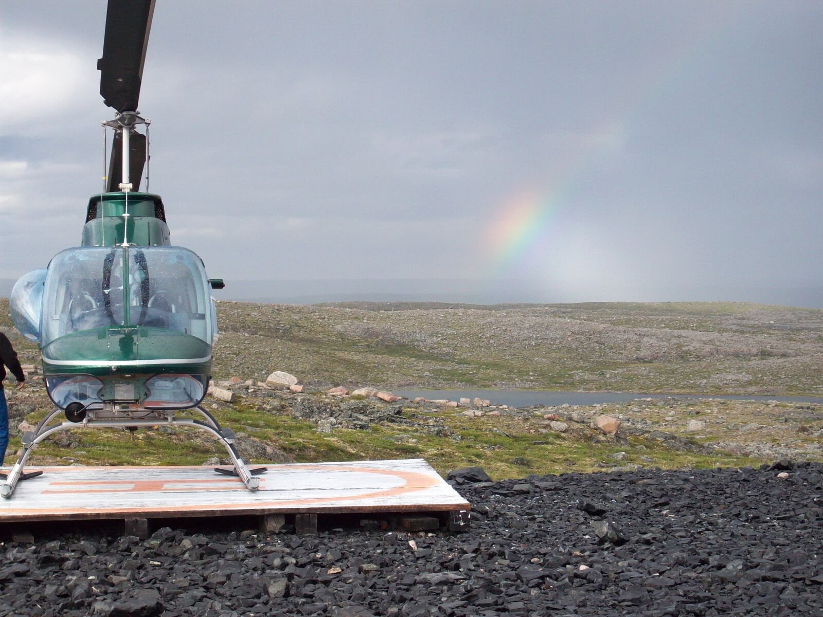 Kodak EASYSHARE M753 ZOOM DIGITAL CAMERA sample photo. Helicopter, rainbow, nunavut photography