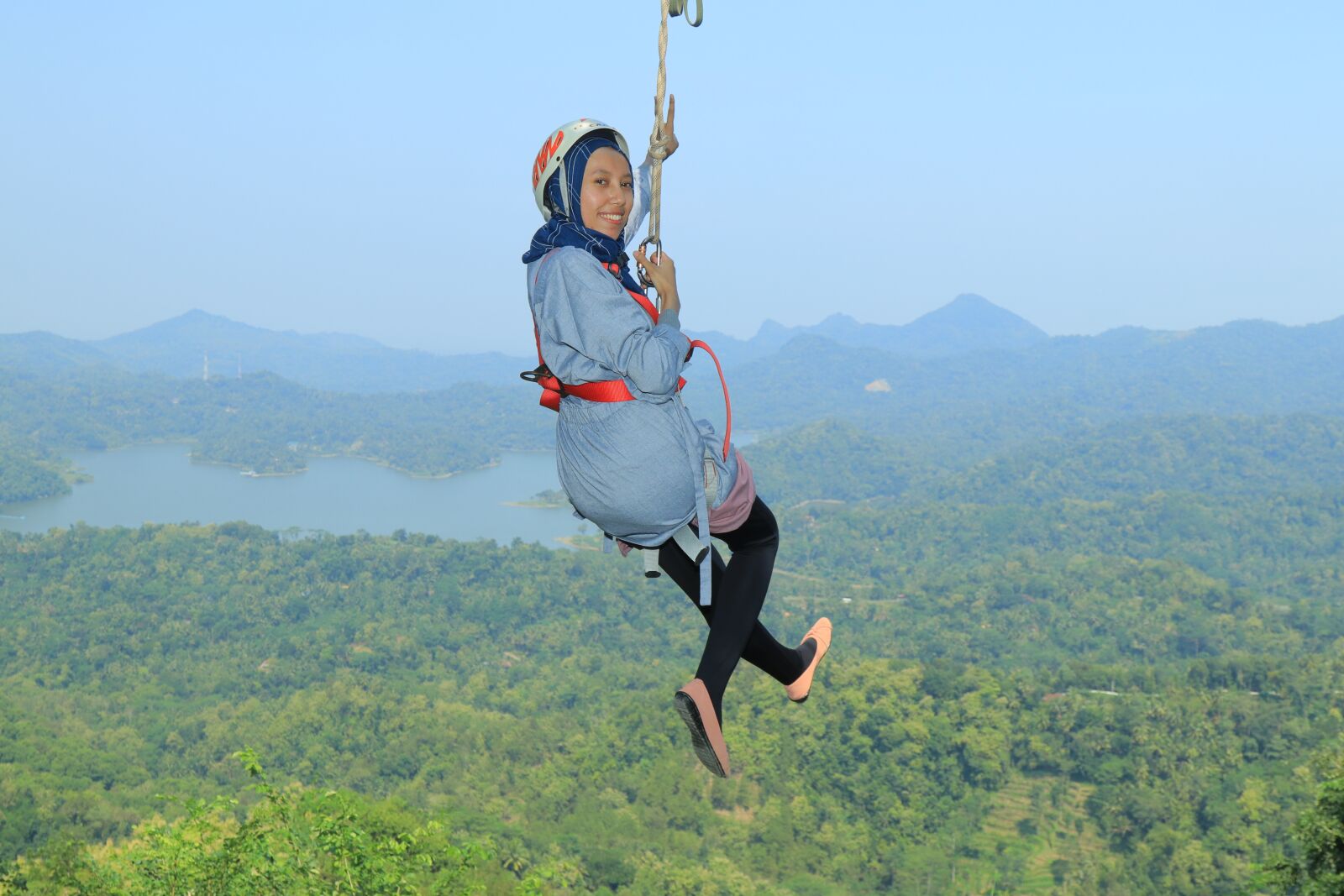 Canon EOS 80D + Canon EF 24-105mm F4L IS USM sample photo. Flying fox, adventure, lake photography