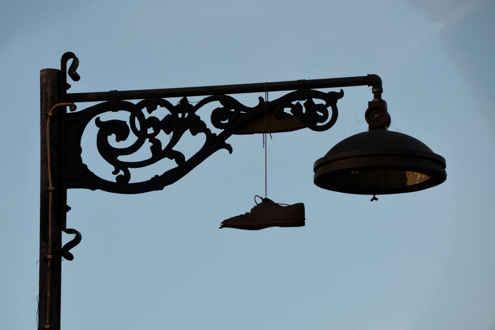 Nikon D5100 sample photo. Lamp, shoe, lantern photography