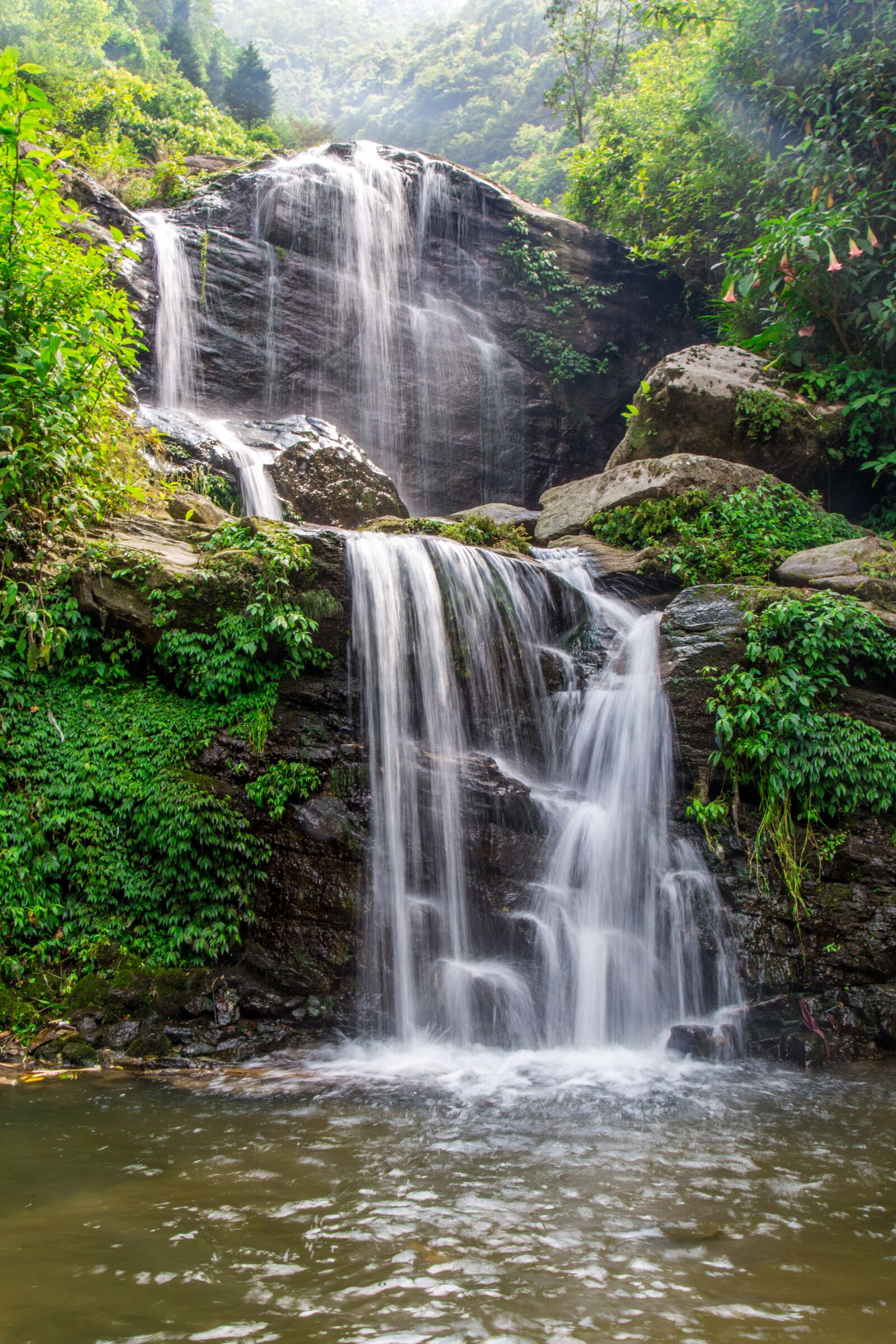 Canon EF 24-105mm F4L IS USM sample photo. Water falls, darjeeling, hill photography
