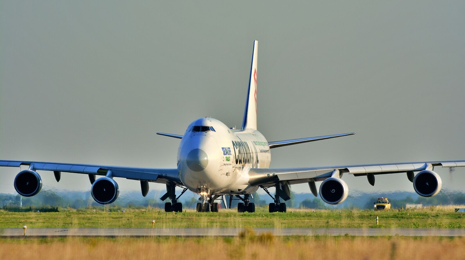 Nikon D5200 sample photo. Aircraft, boeing 747, fly photography