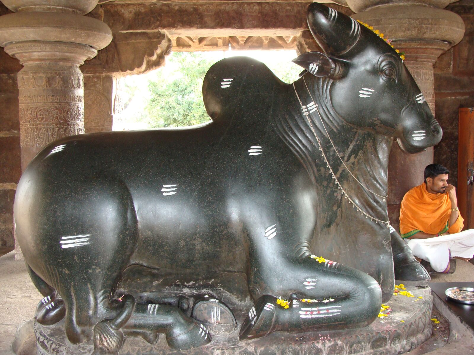 Sony Cyber-shot DSC-H10 sample photo. Pattadakal, monuments, unesco heritage photography